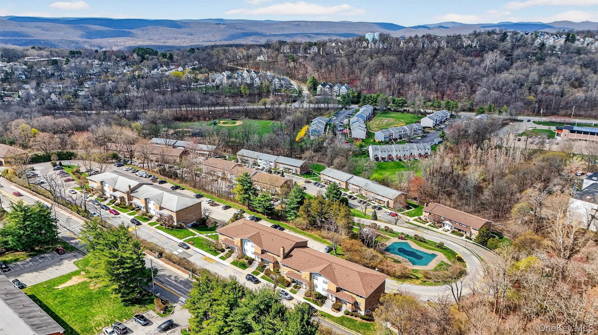 Coop Crompond  Westchester County, NY 10566, MLS-982872-26