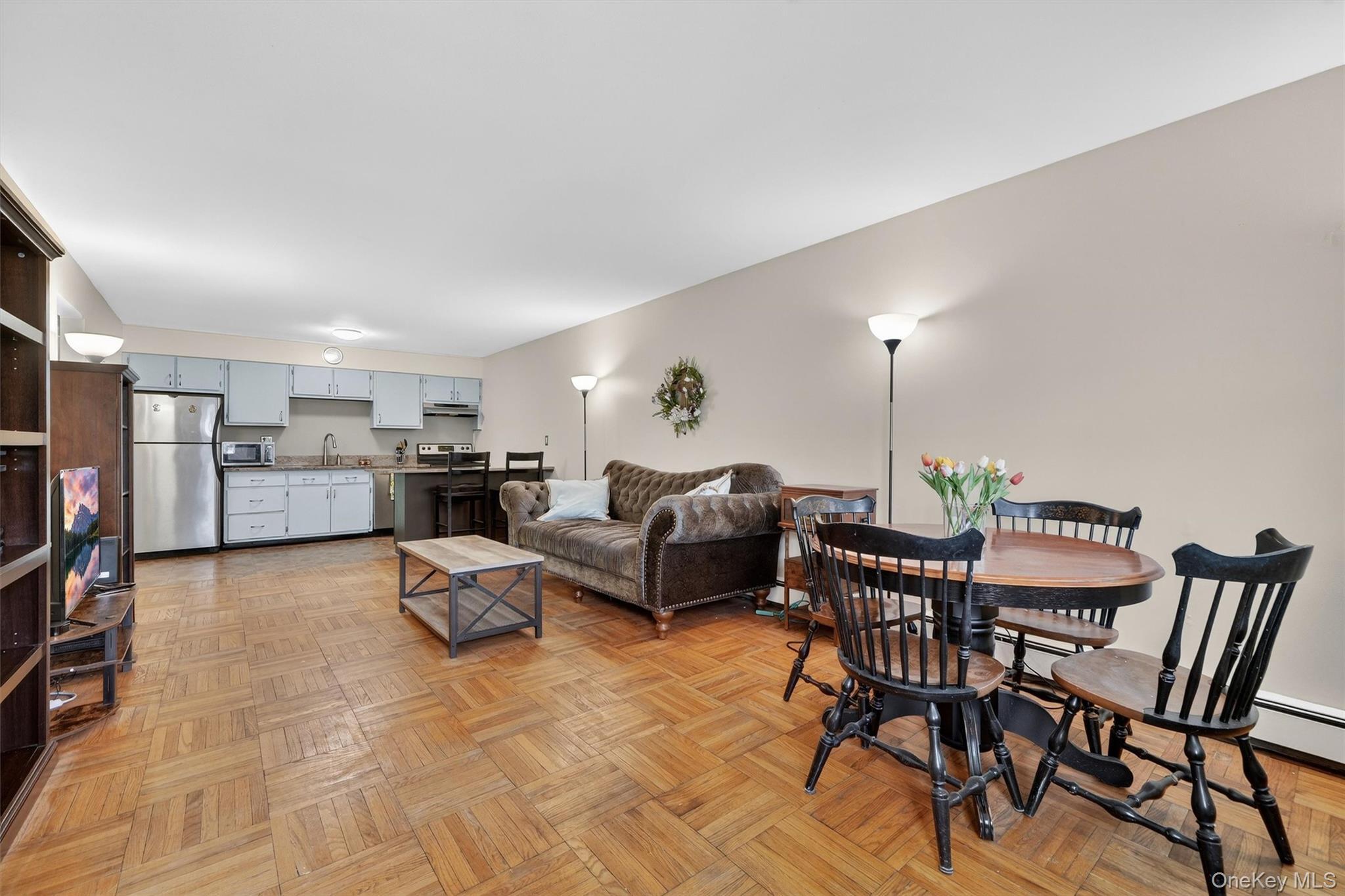 Coop Crompond  Westchester County, NY 10566, MLS-982872-6