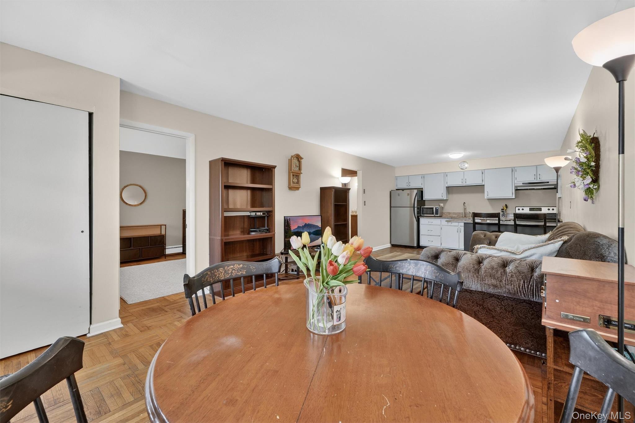 Coop Crompond  Westchester County, NY 10566, MLS-982872-8