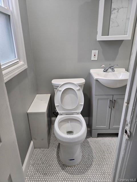 Single Family Rutland  Nassau County, NY 11520, MLS-982873-7