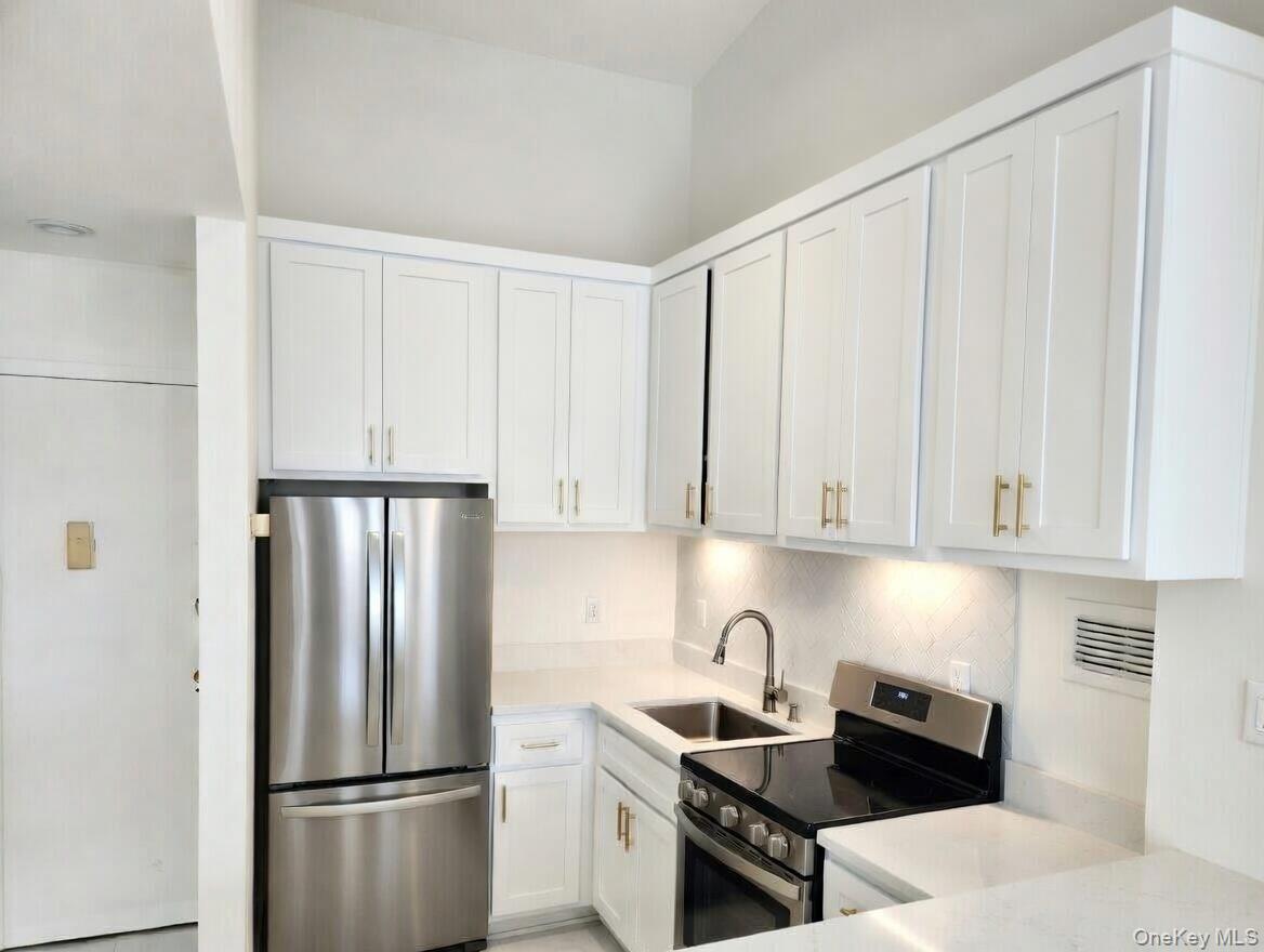 Coop 4th Avenue Manhattan, NY 10003, MLS-982895-10