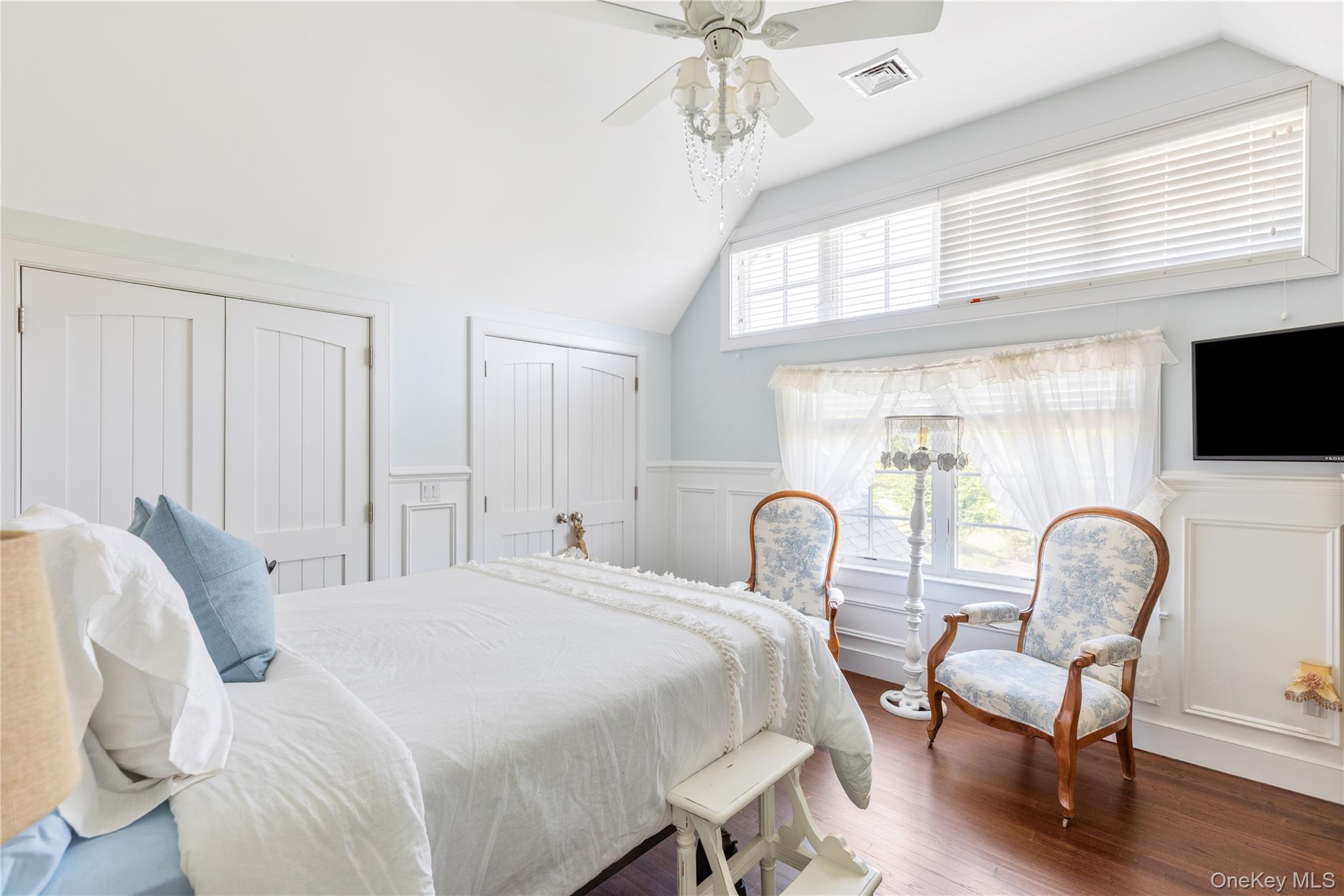 Single Family Edgemere Street  Suffolk County, NY 11954, MLS-982906-27