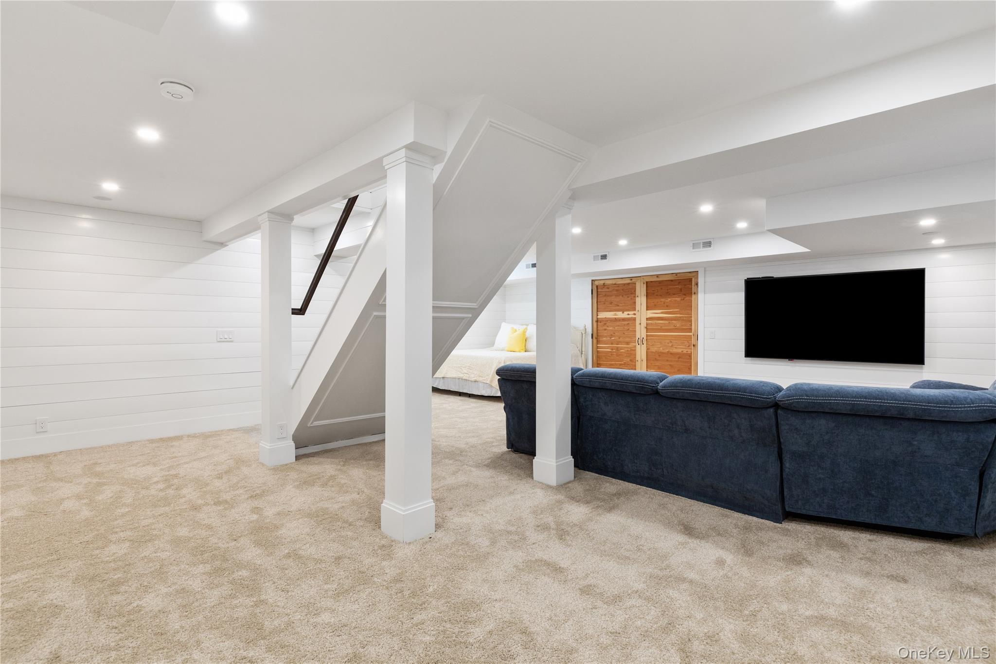 Single Family Edgemere Street  Suffolk County, NY 11954, MLS-982906-37