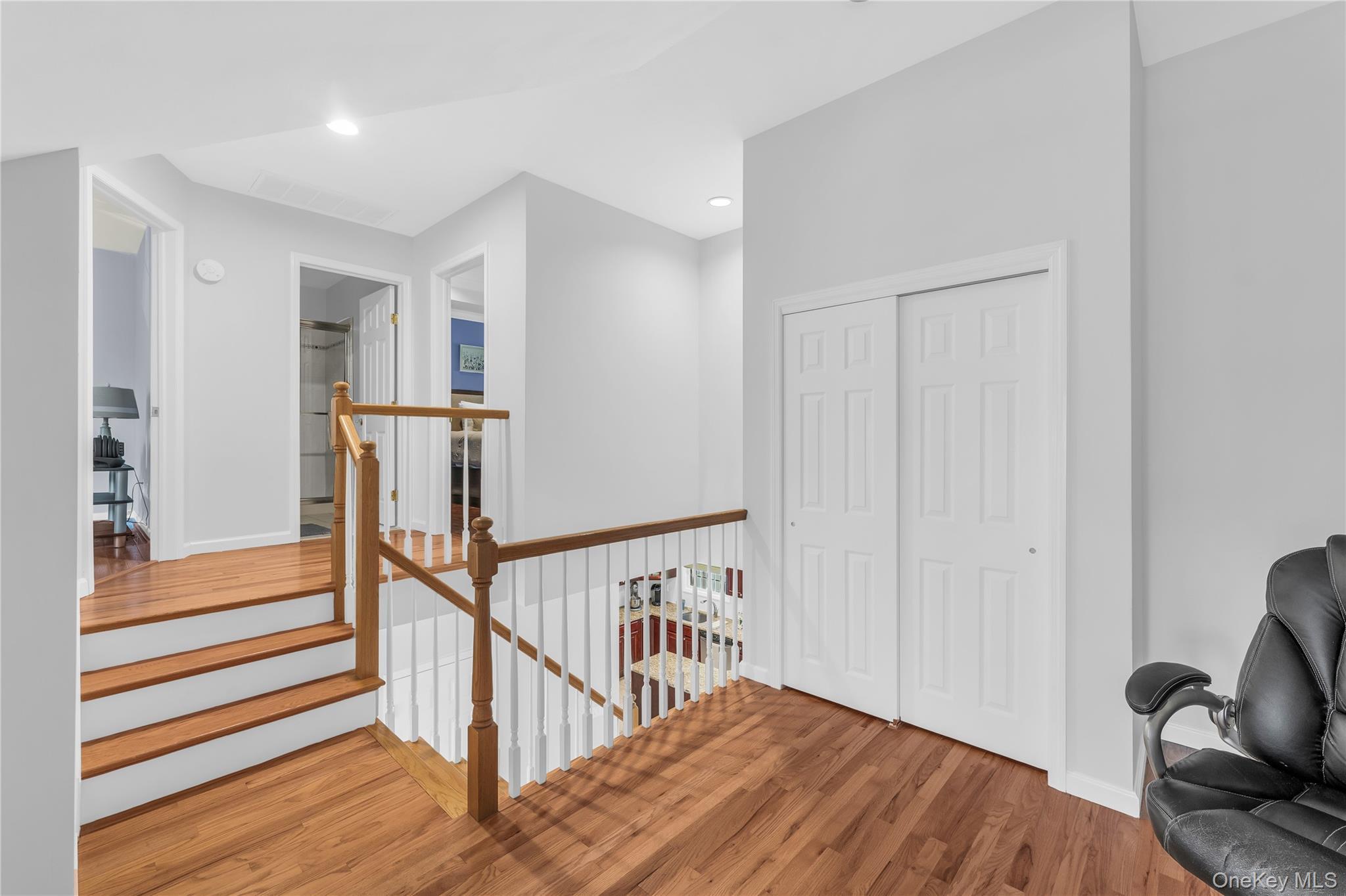 Single Family Eagle  Suffolk County, NY 11716, MLS-982931-12