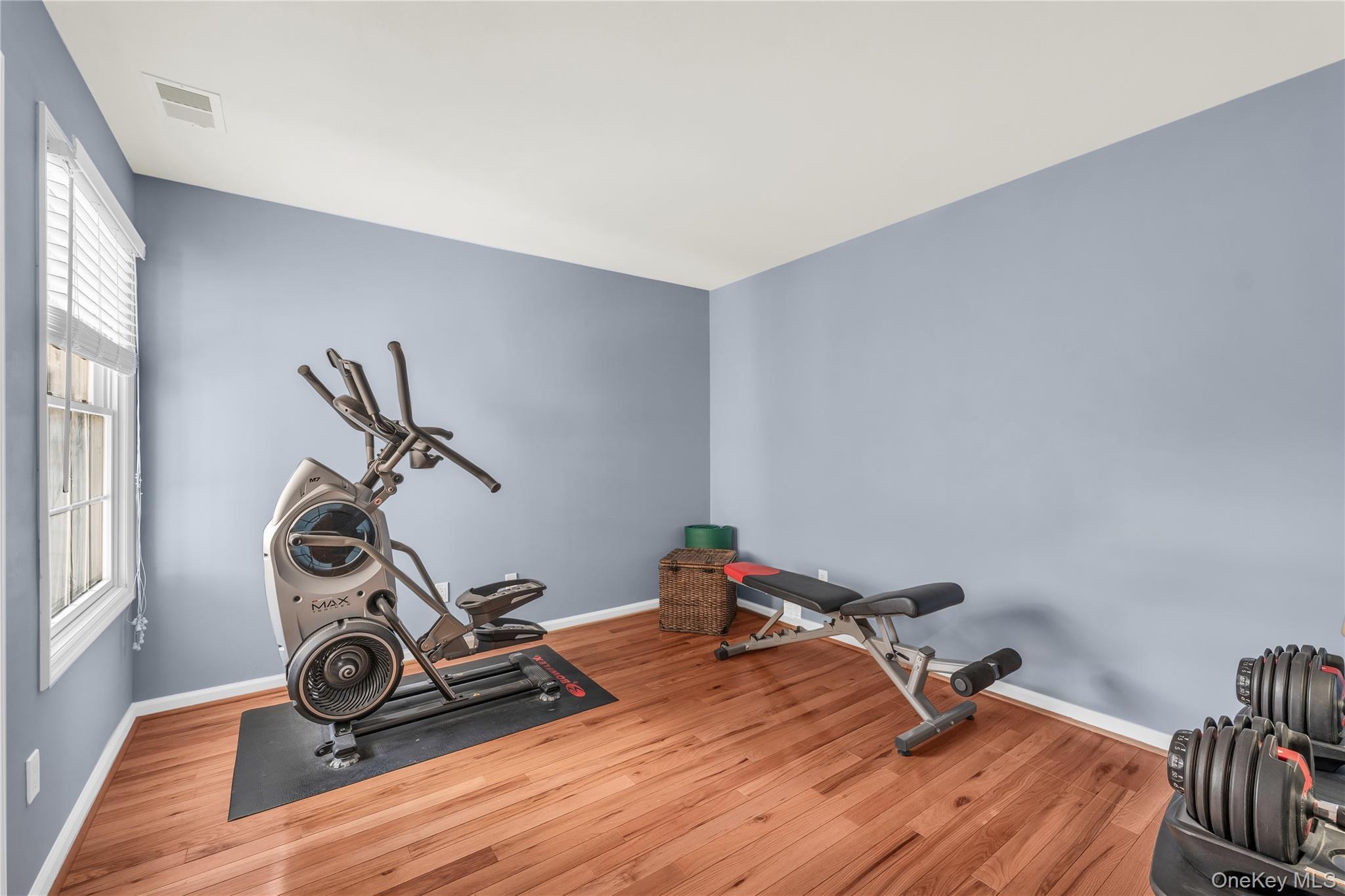 Single Family Eagle  Suffolk County, NY 11716, MLS-982931-14