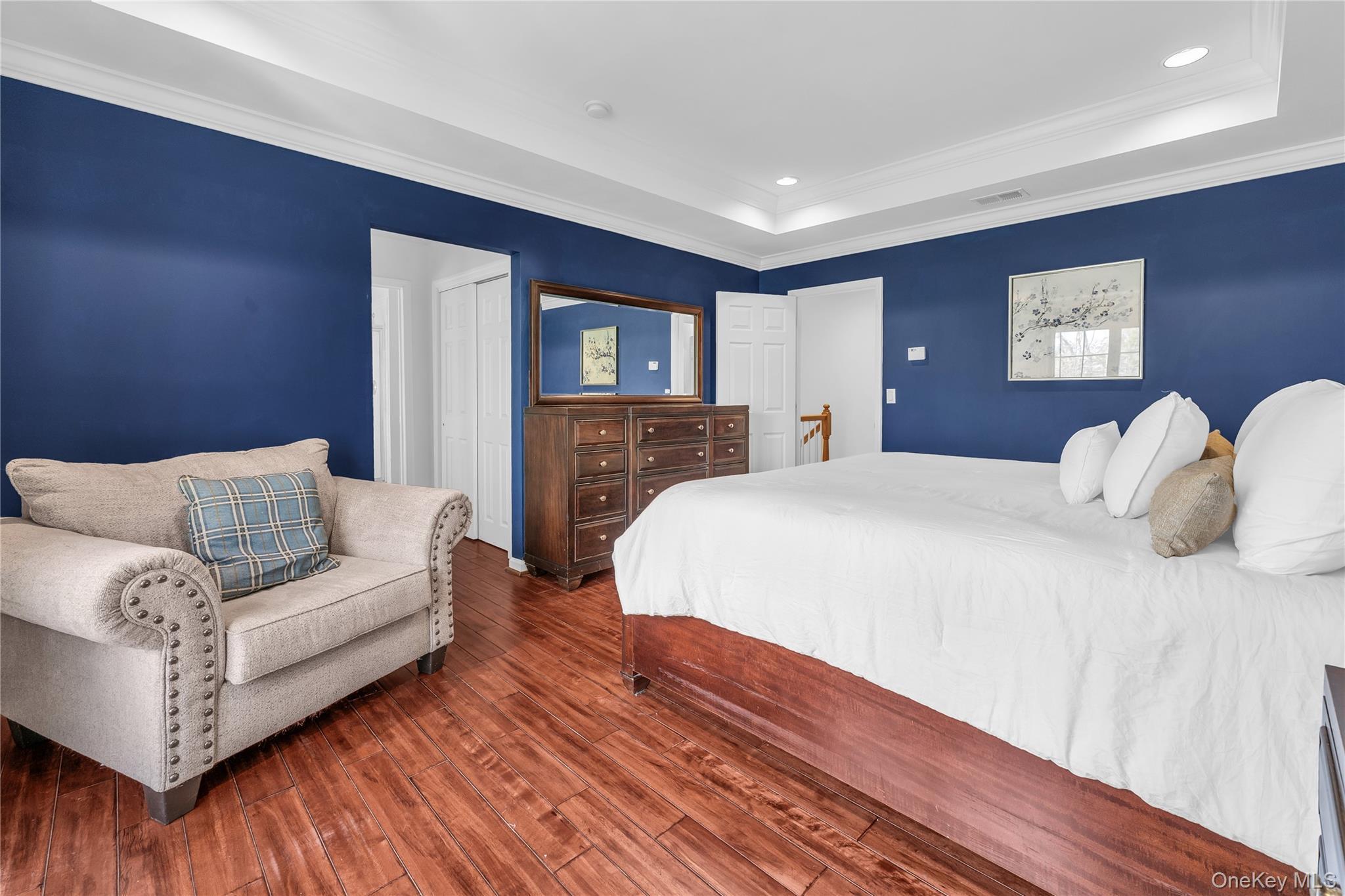 Single Family Eagle  Suffolk County, NY 11716, MLS-982931-18