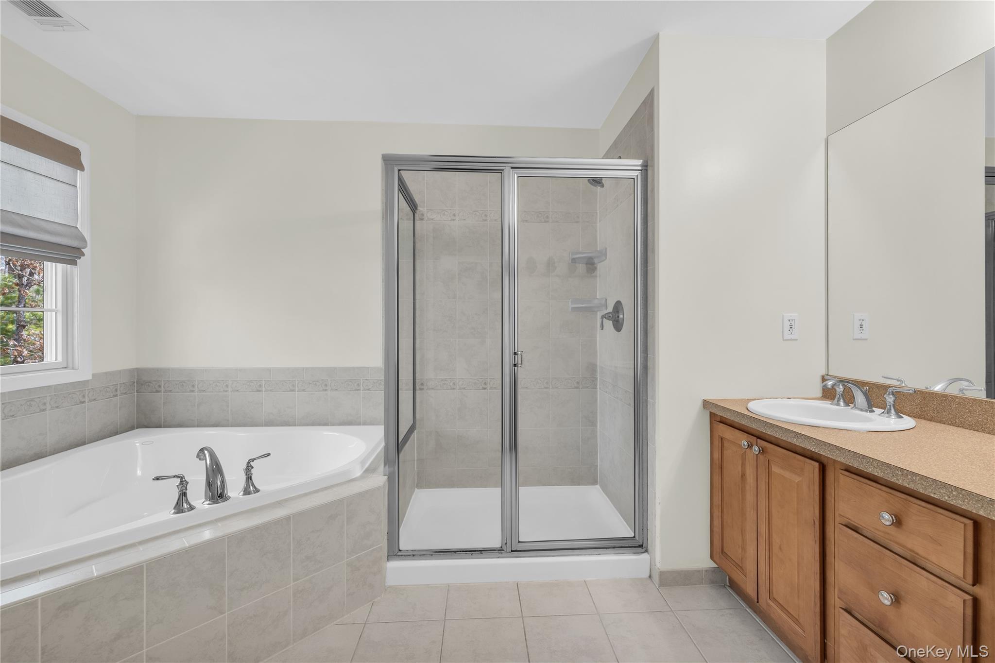 Single Family Eagle  Suffolk County, NY 11716, MLS-982931-19