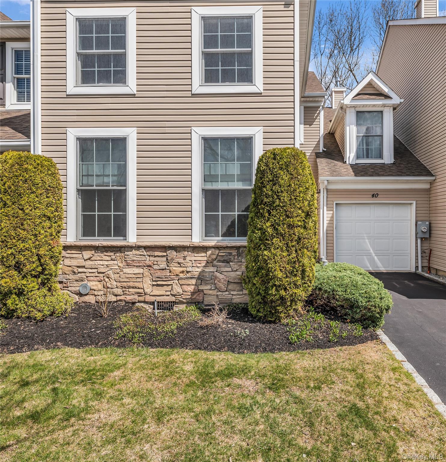 Single Family Eagle  Suffolk County, NY 11716, MLS-982931-2