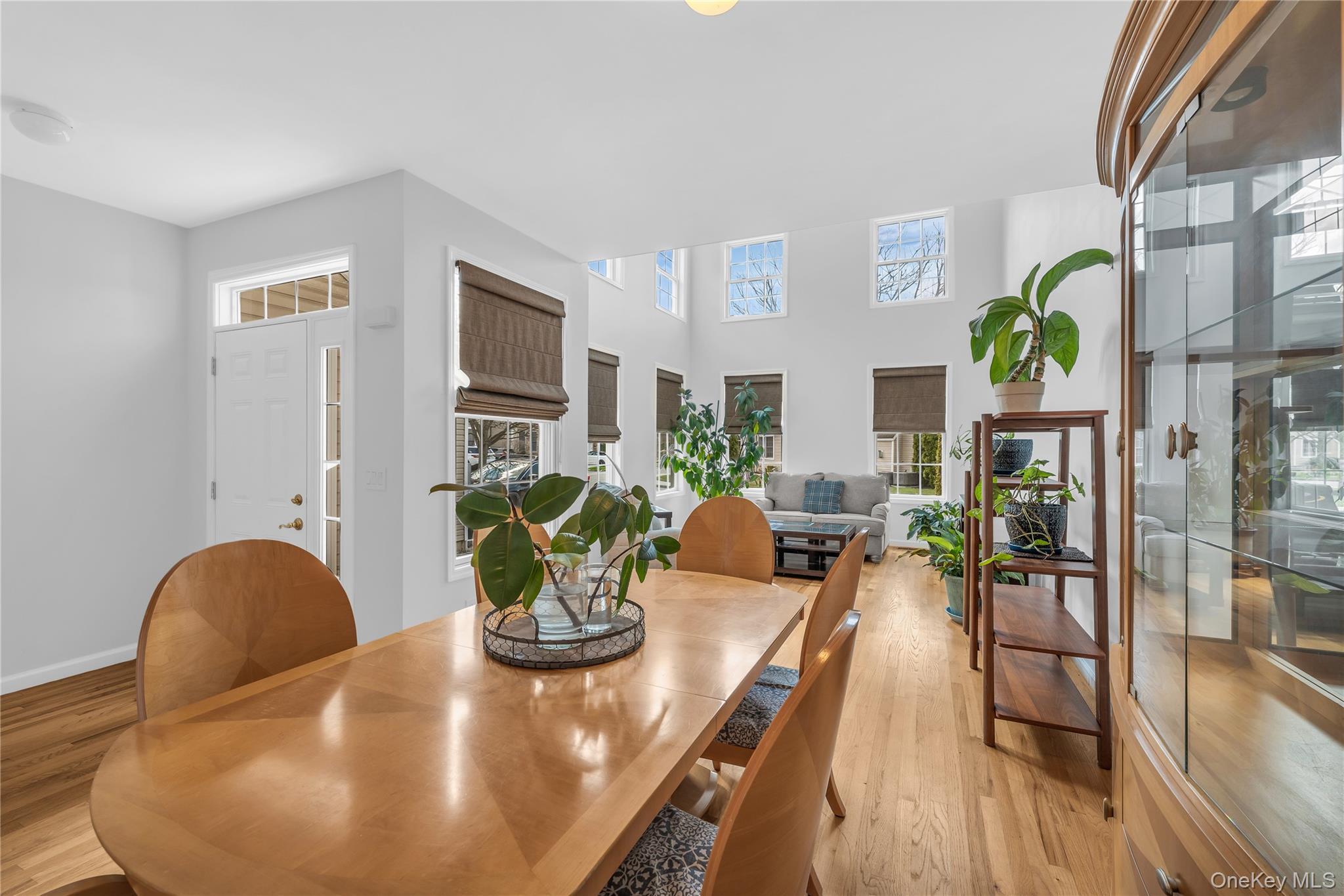 Single Family Eagle  Suffolk County, NY 11716, MLS-982931-5