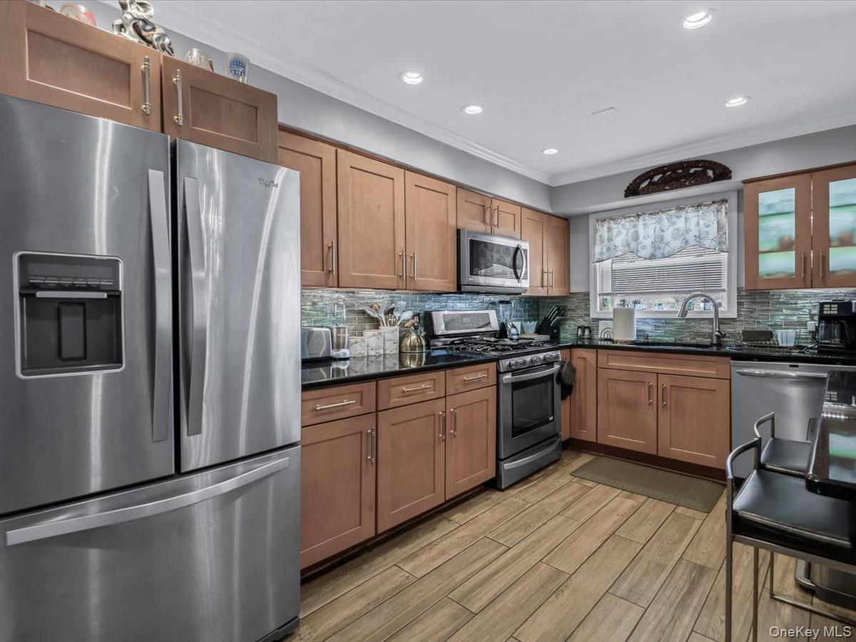 Single Family Pine  Brooklyn, NY 11208, MLS-982934-8