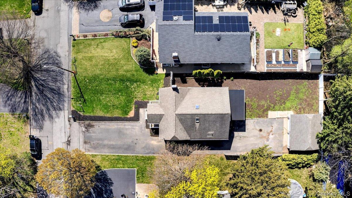 Single Family 2nd  Suffolk County, NY 11731, MLS-982951-22