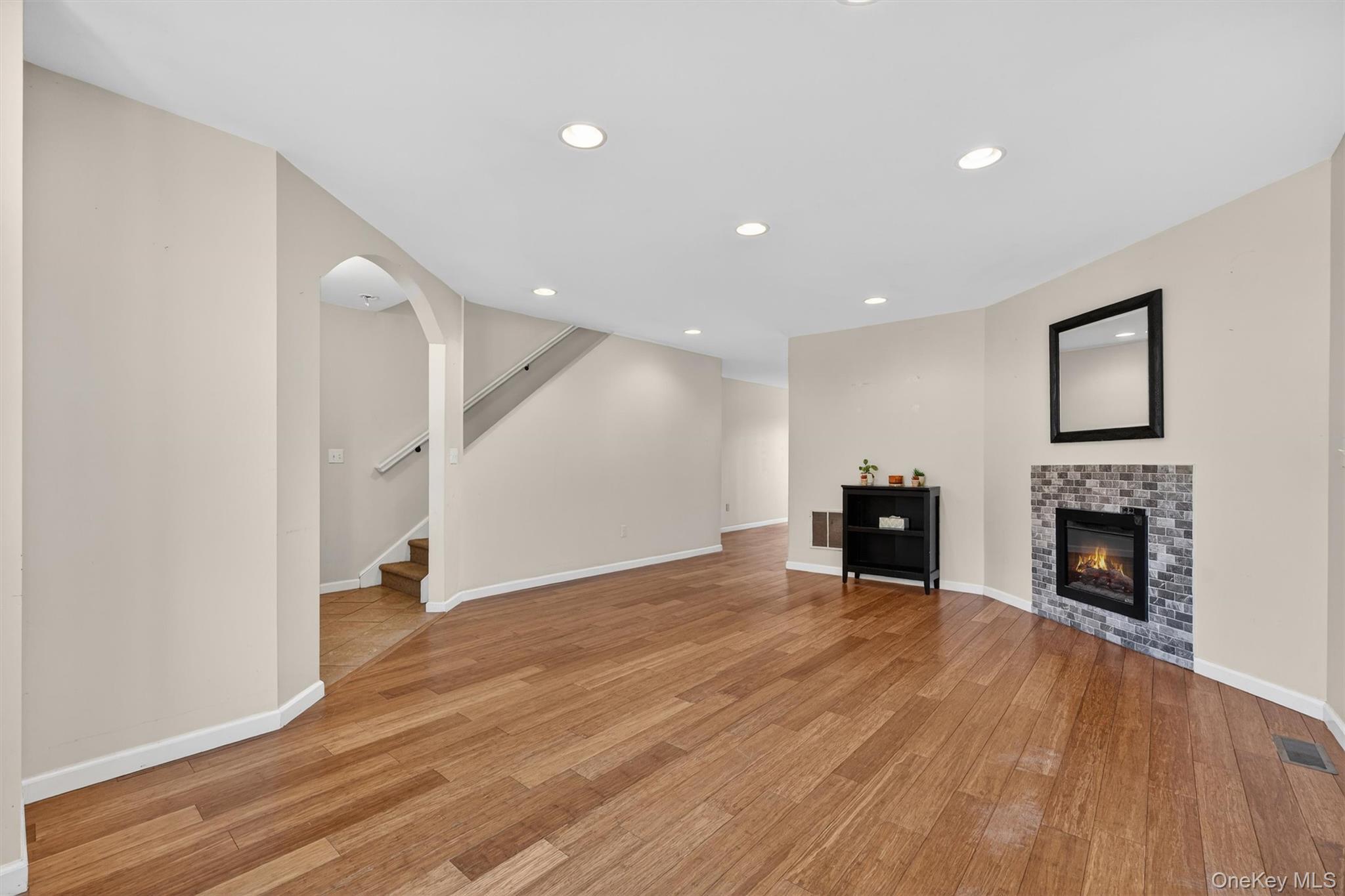 Single Family Deerfield Court Sullivan County, NY 12775, MLS-982958-10