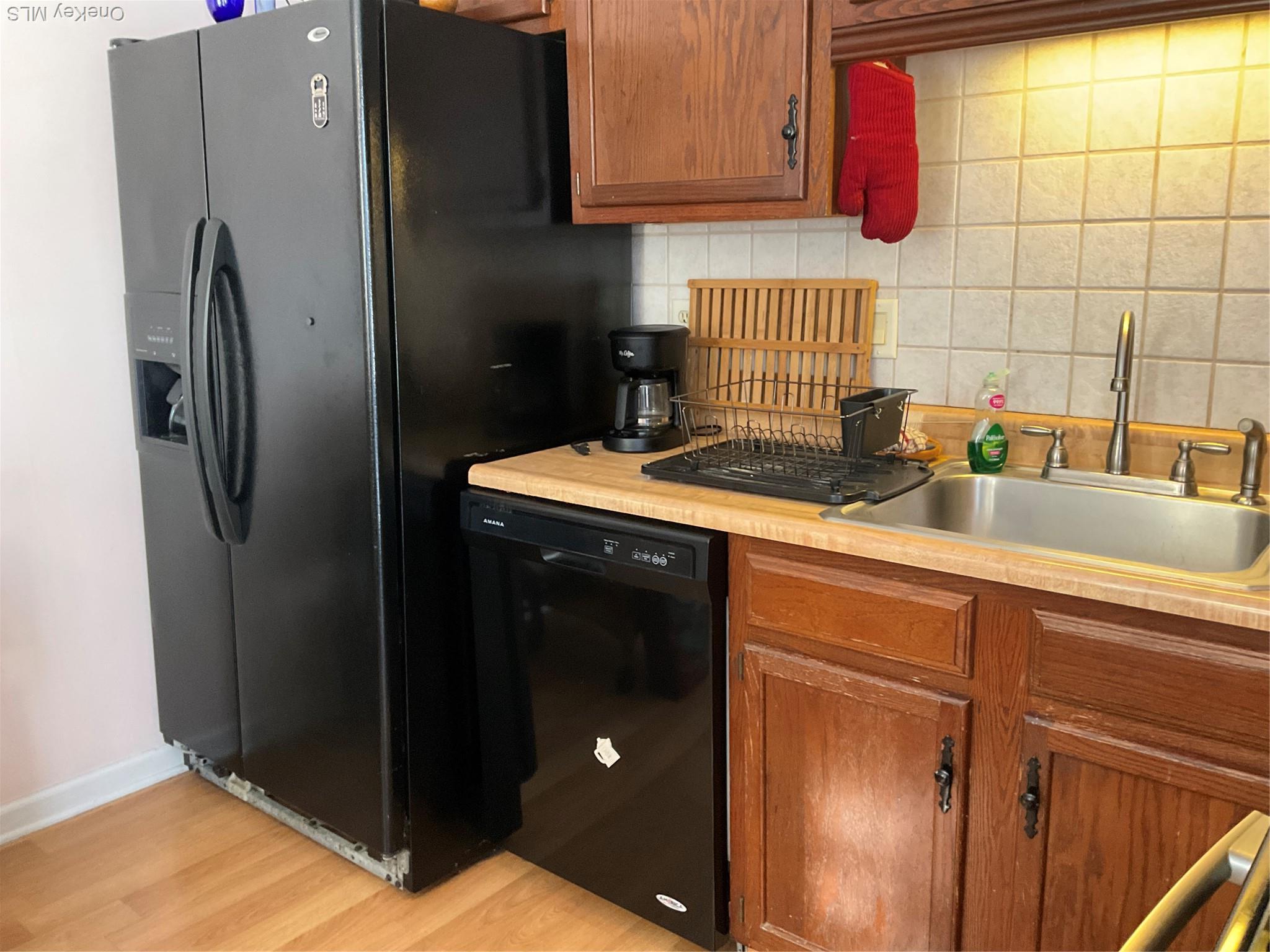 Single Family Roundhill Out Of Area, NY 18337, MLS-982959-20