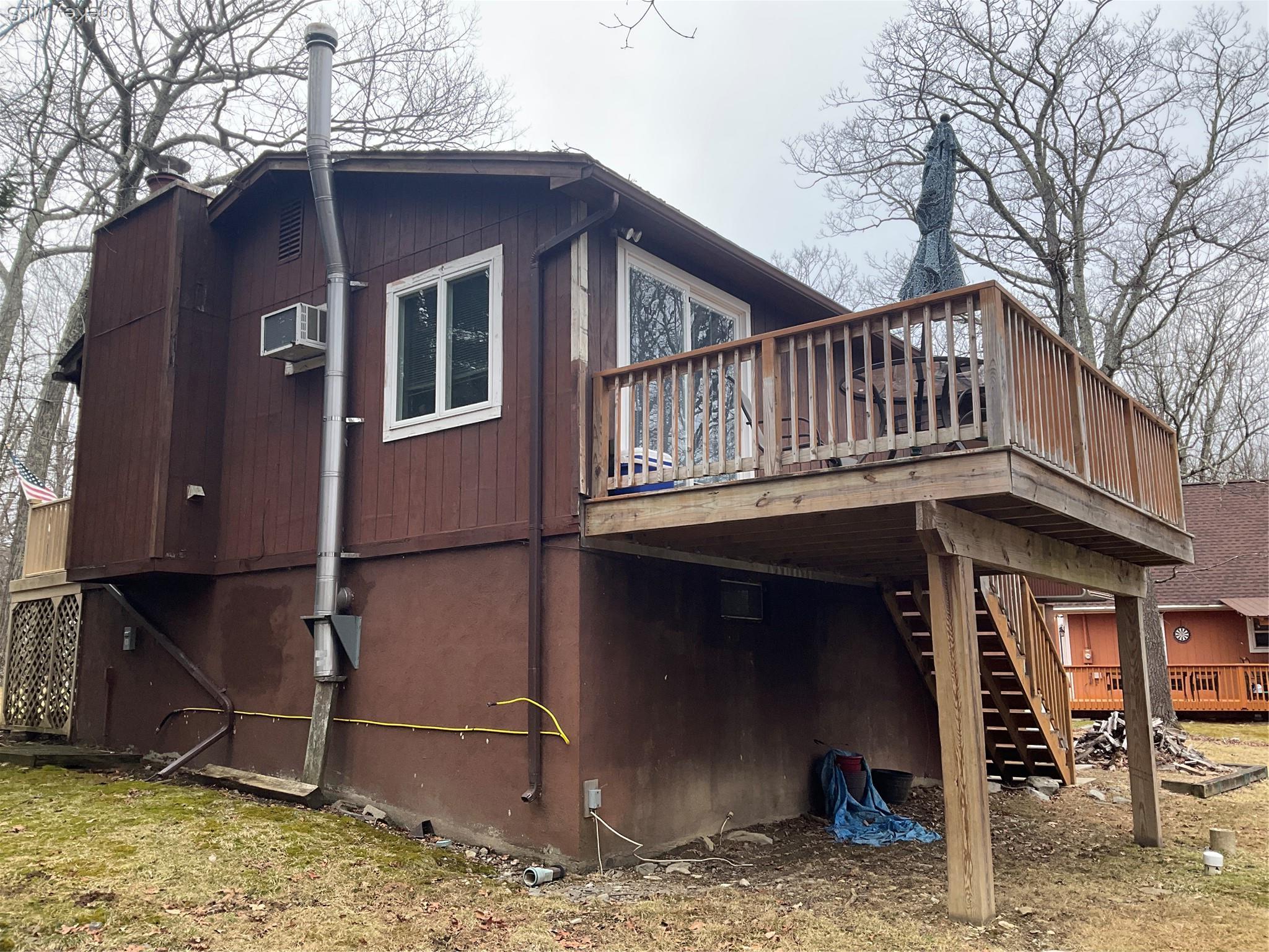 Single Family Roundhill Out Of Area, NY 18337, MLS-982959-3