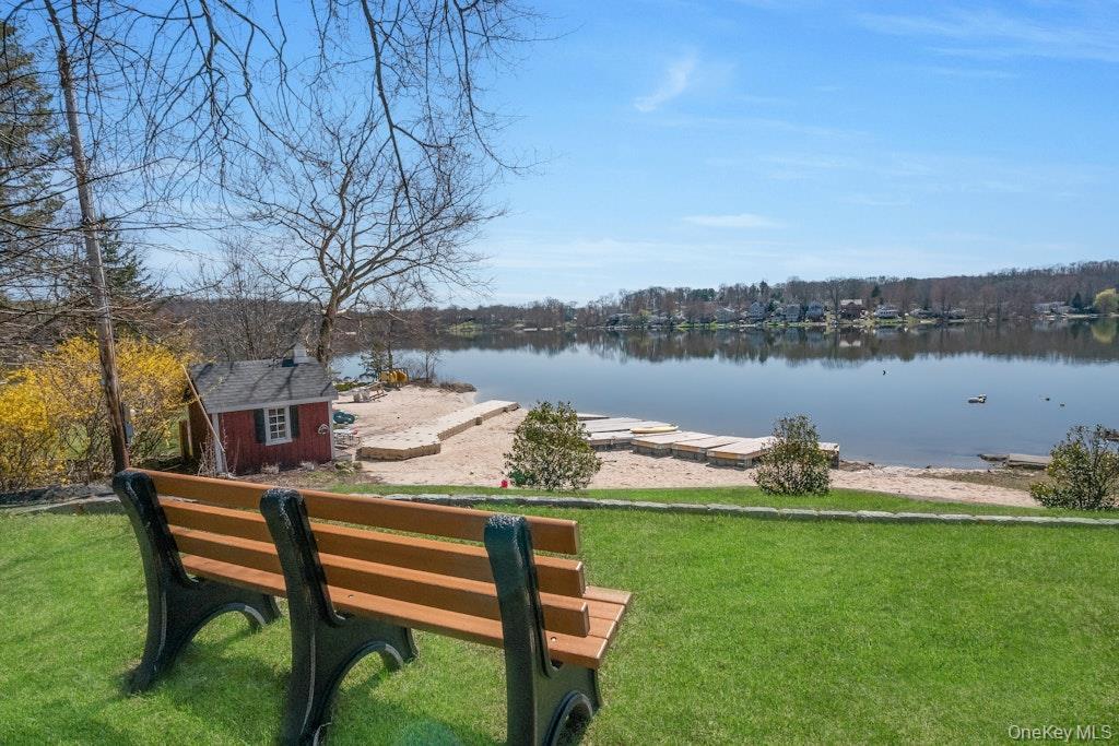Single Family Locust Putnam County, NY 10509, MLS-982960-17