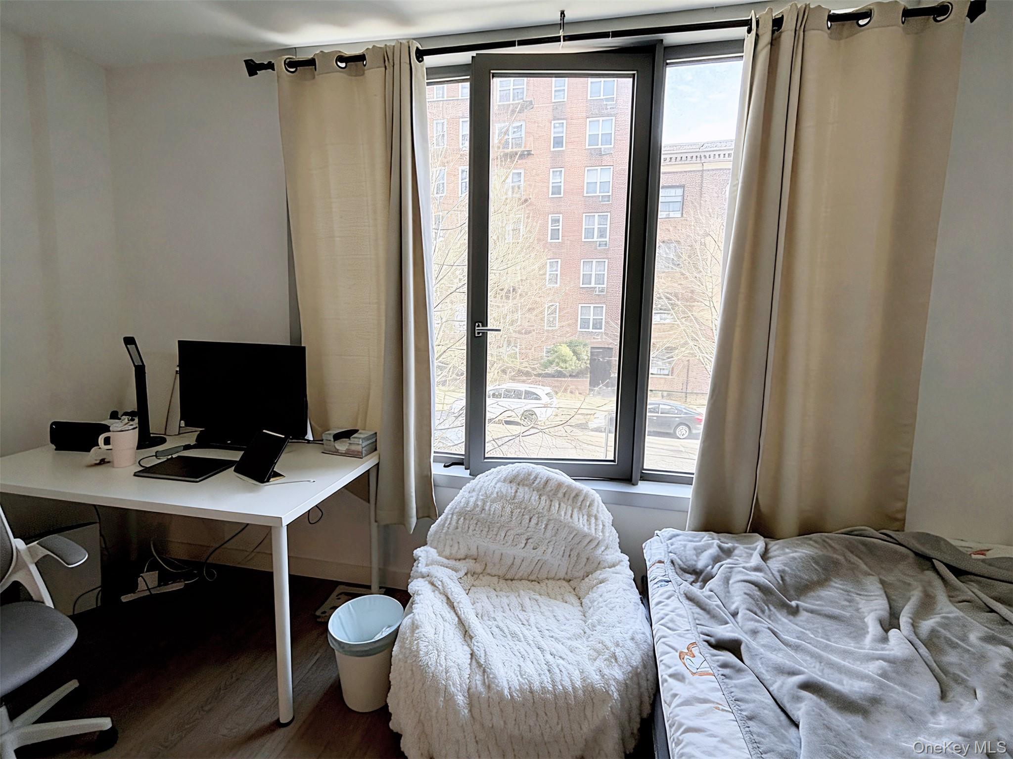 Condo Sanford  Queens, NY 11355, MLS-982972-3