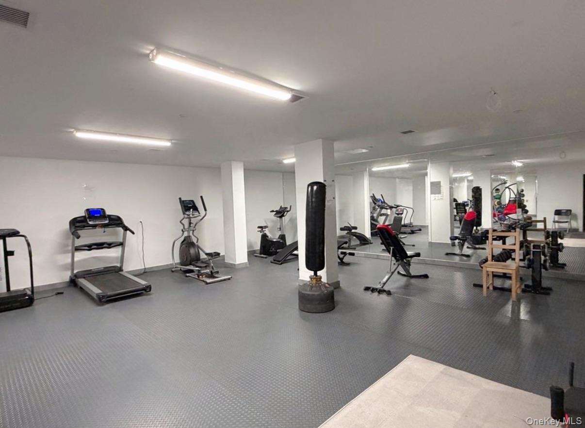 Condo Sanford  Queens, NY 11355, MLS-982972-8