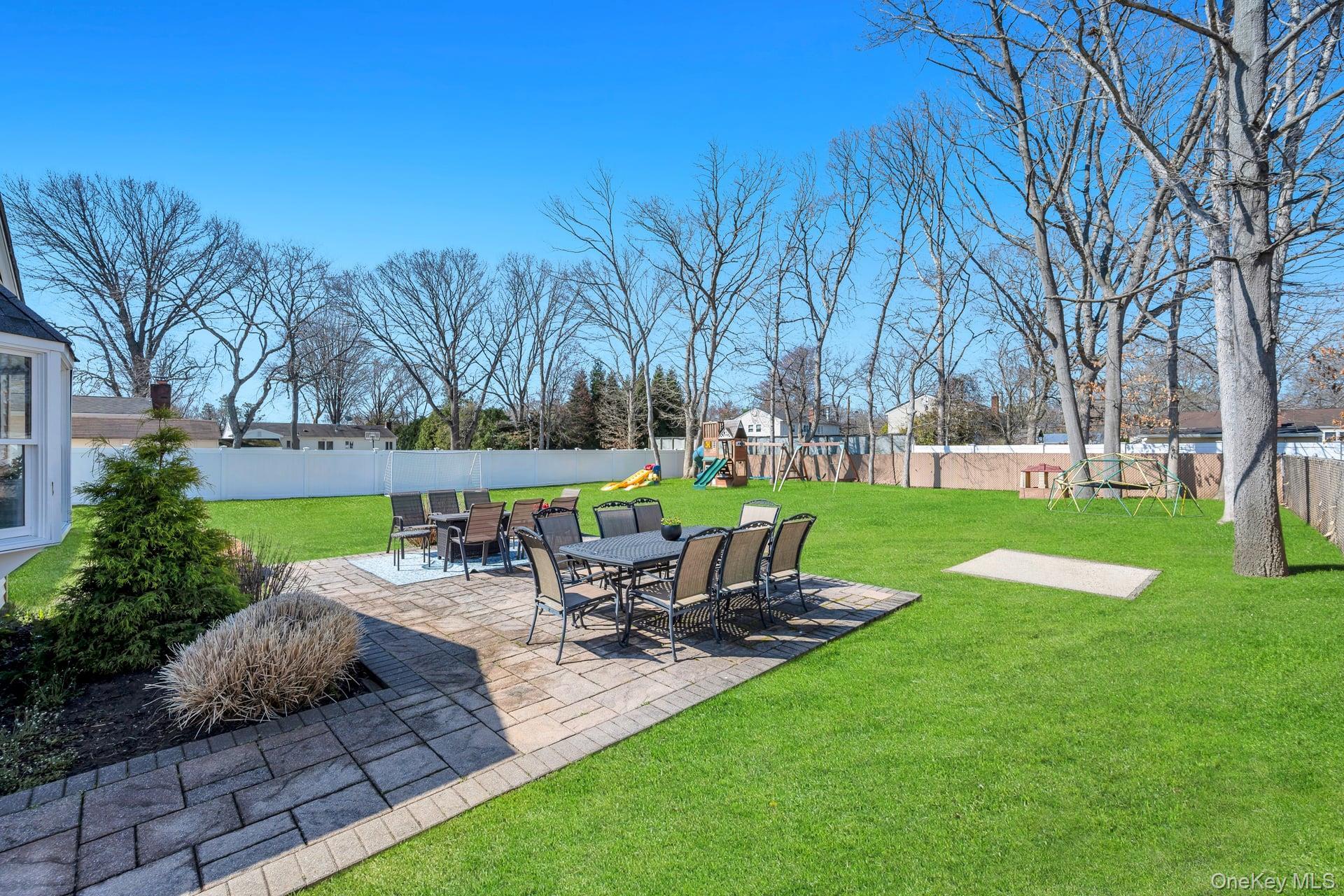 Single Family Serene  Suffolk County, NY 11788, MLS-982980-8