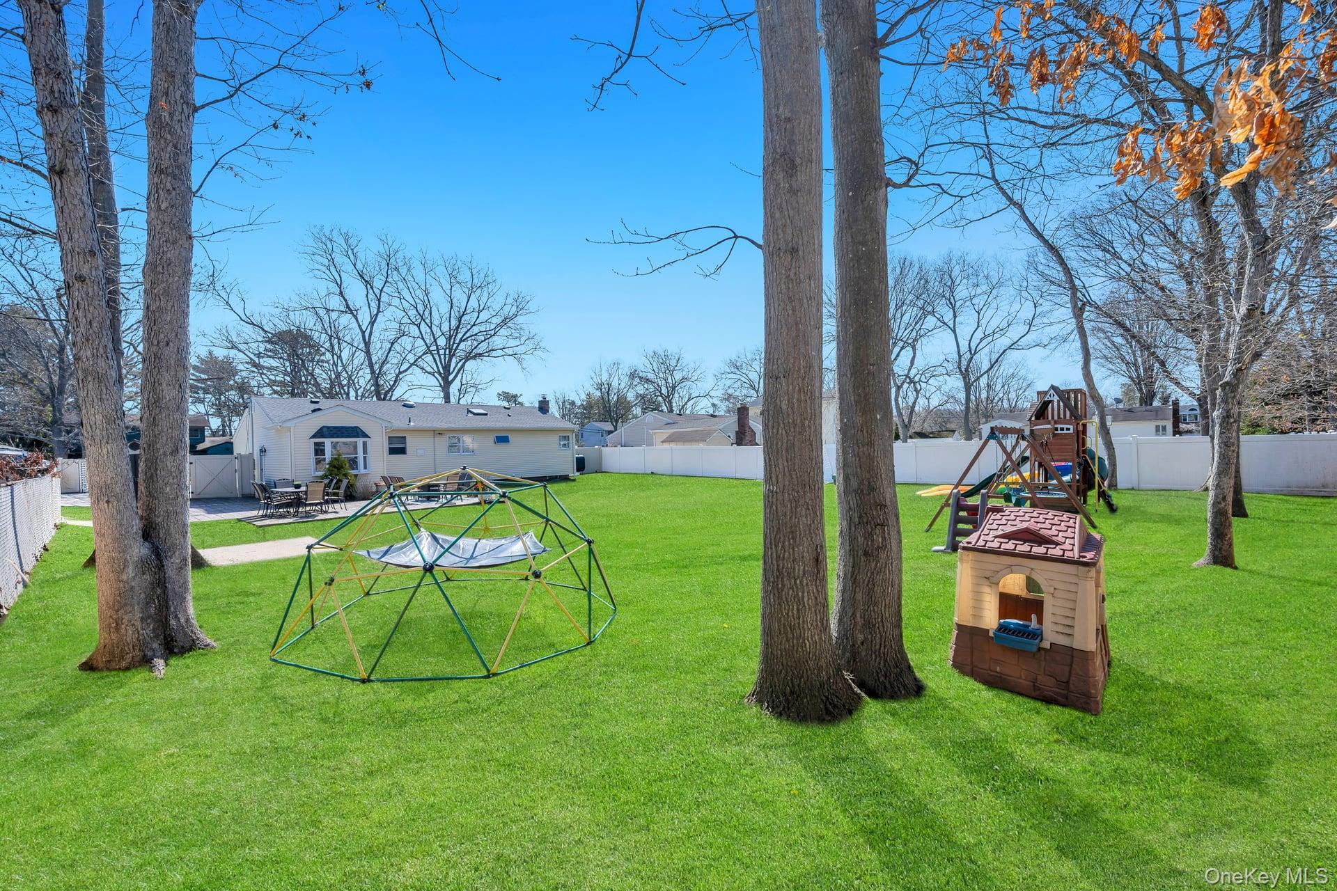 Single Family Serene  Suffolk County, NY 11788, MLS-982980-9