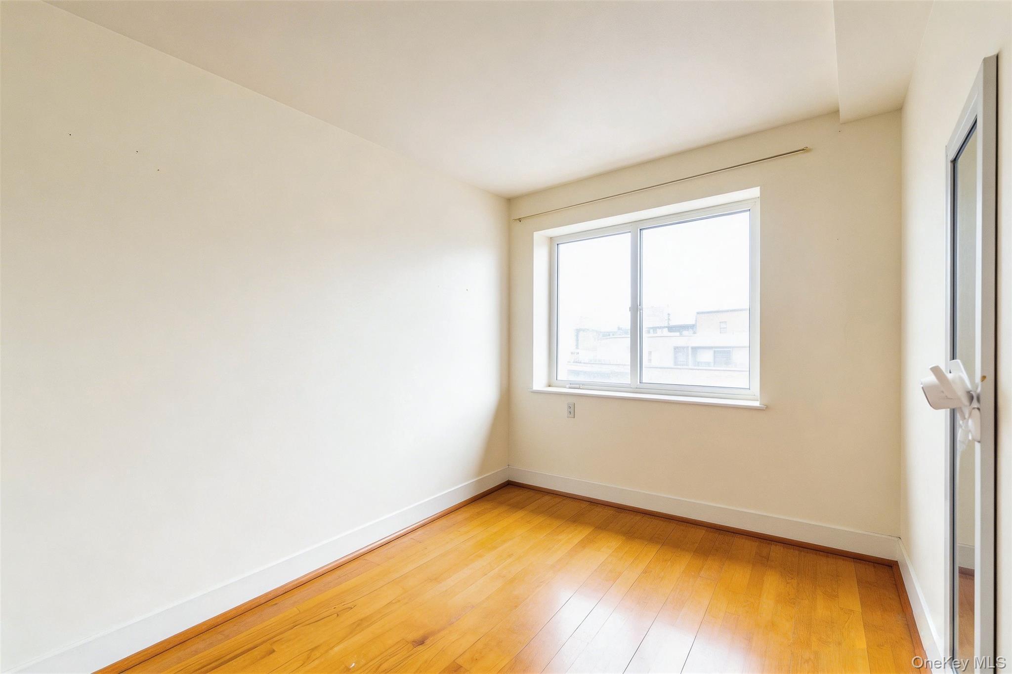 Condo Granger Queens, NY 11368, MLS-982981-11