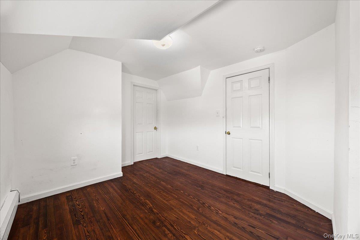 Single Family Westend  Nassau County, NY 11520, MLS-983001-13