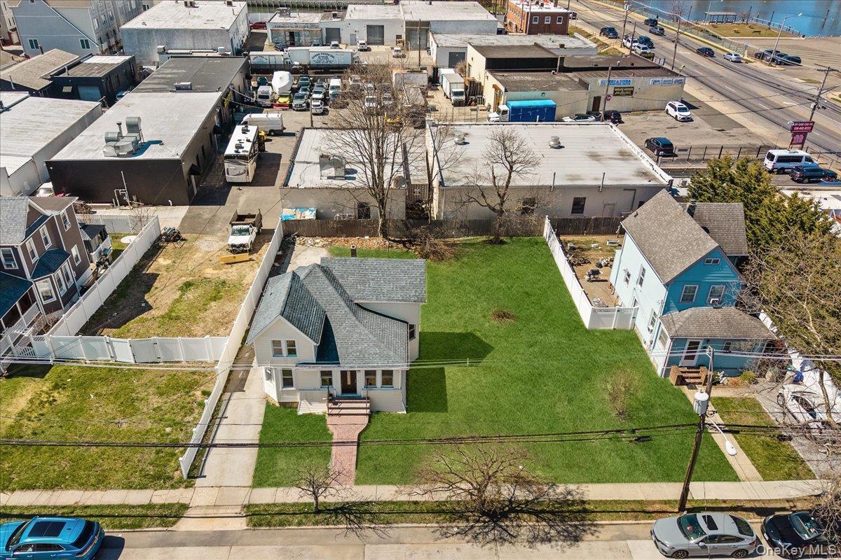 Single Family Westend  Nassau County, NY 11520, MLS-983001-19