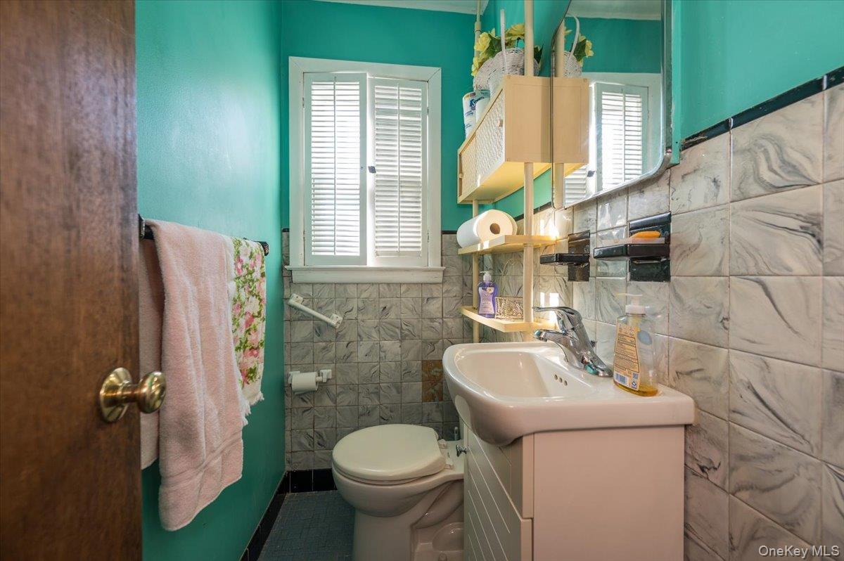 Single Family 4th  Nassau County, NY 11572, MLS-983011-12