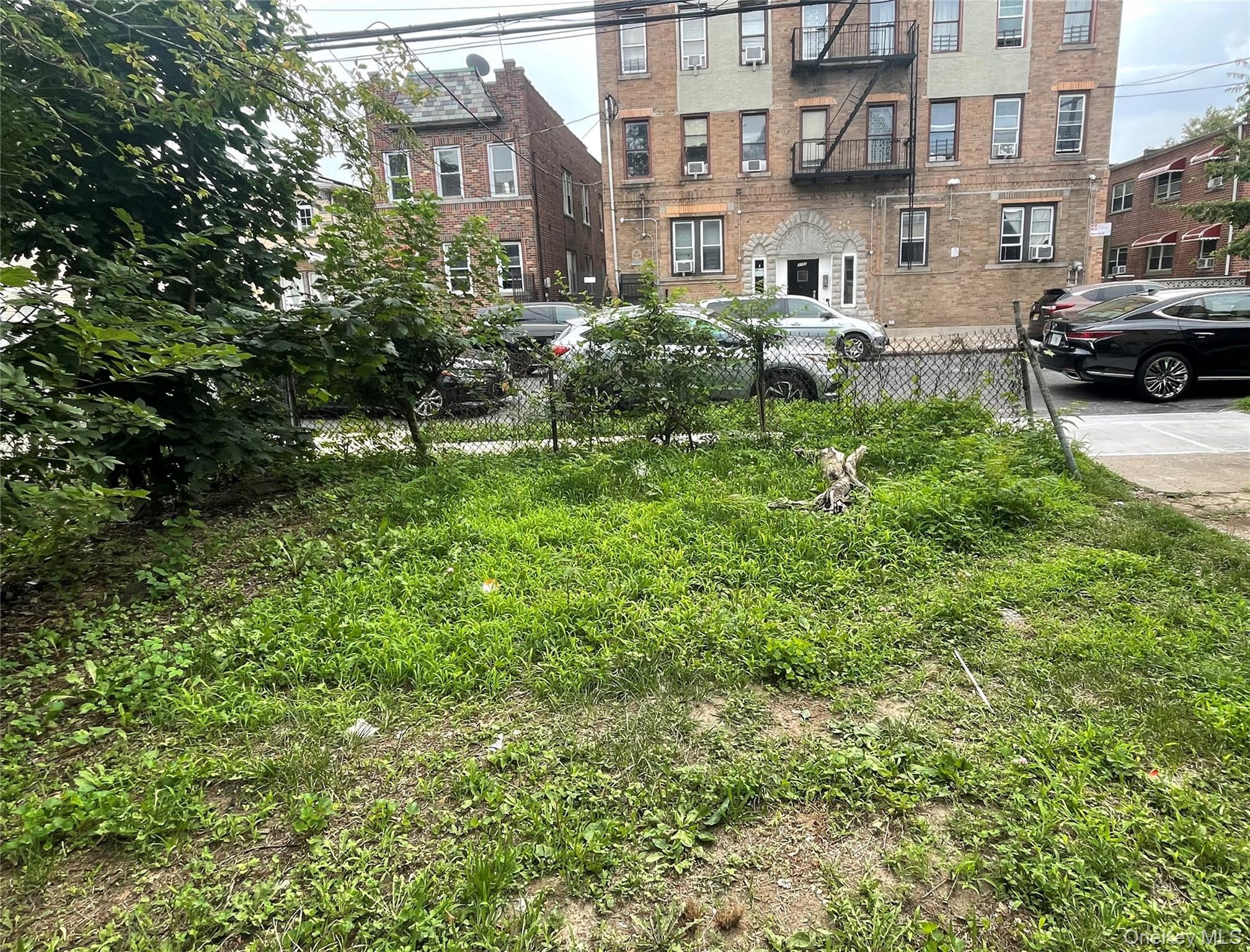 Land Seymour  Bronx, NY 10469, MLS-983025-2