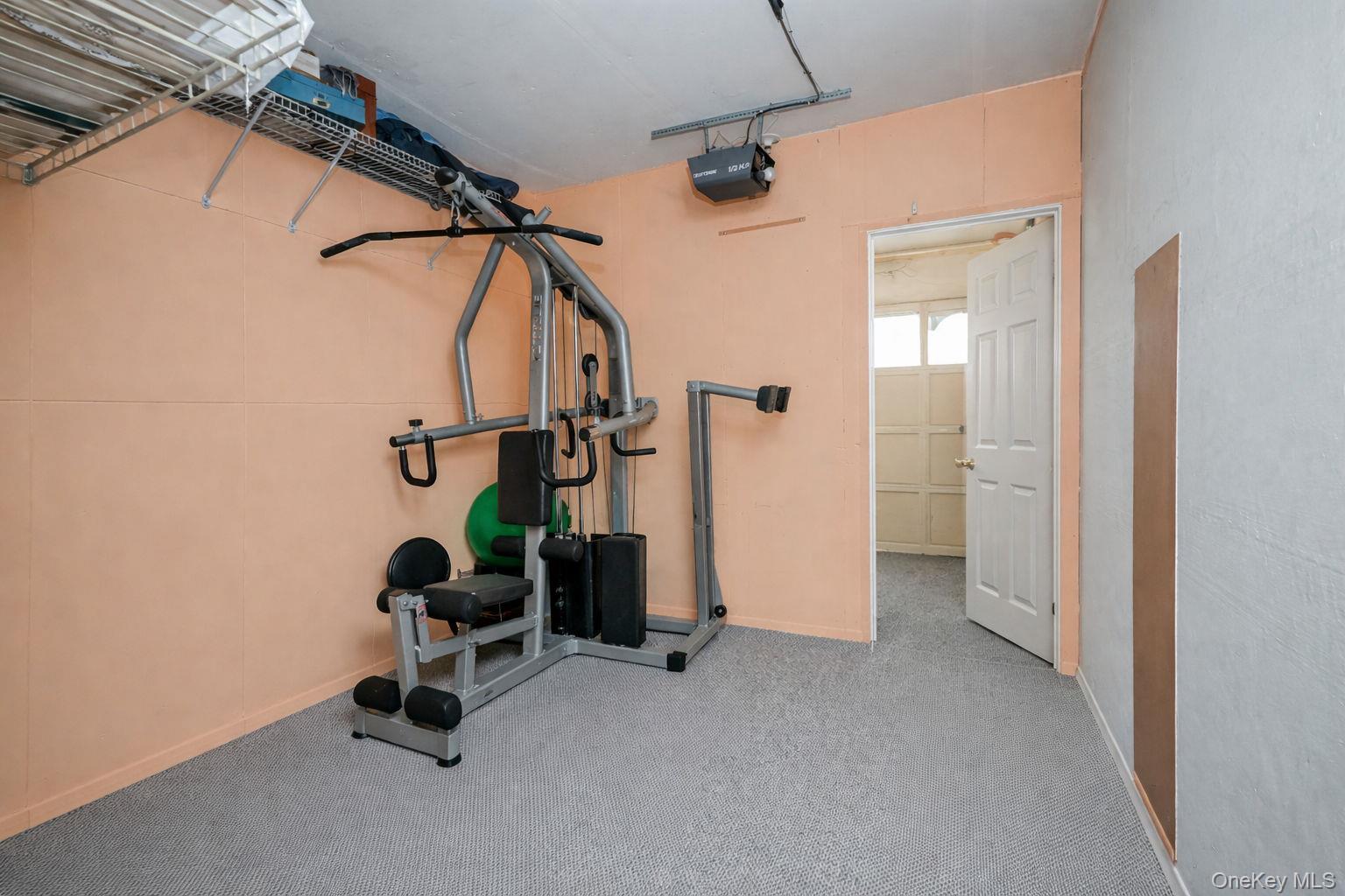 Single Family Indale Staten Island, NY 10309, MLS-983038-11