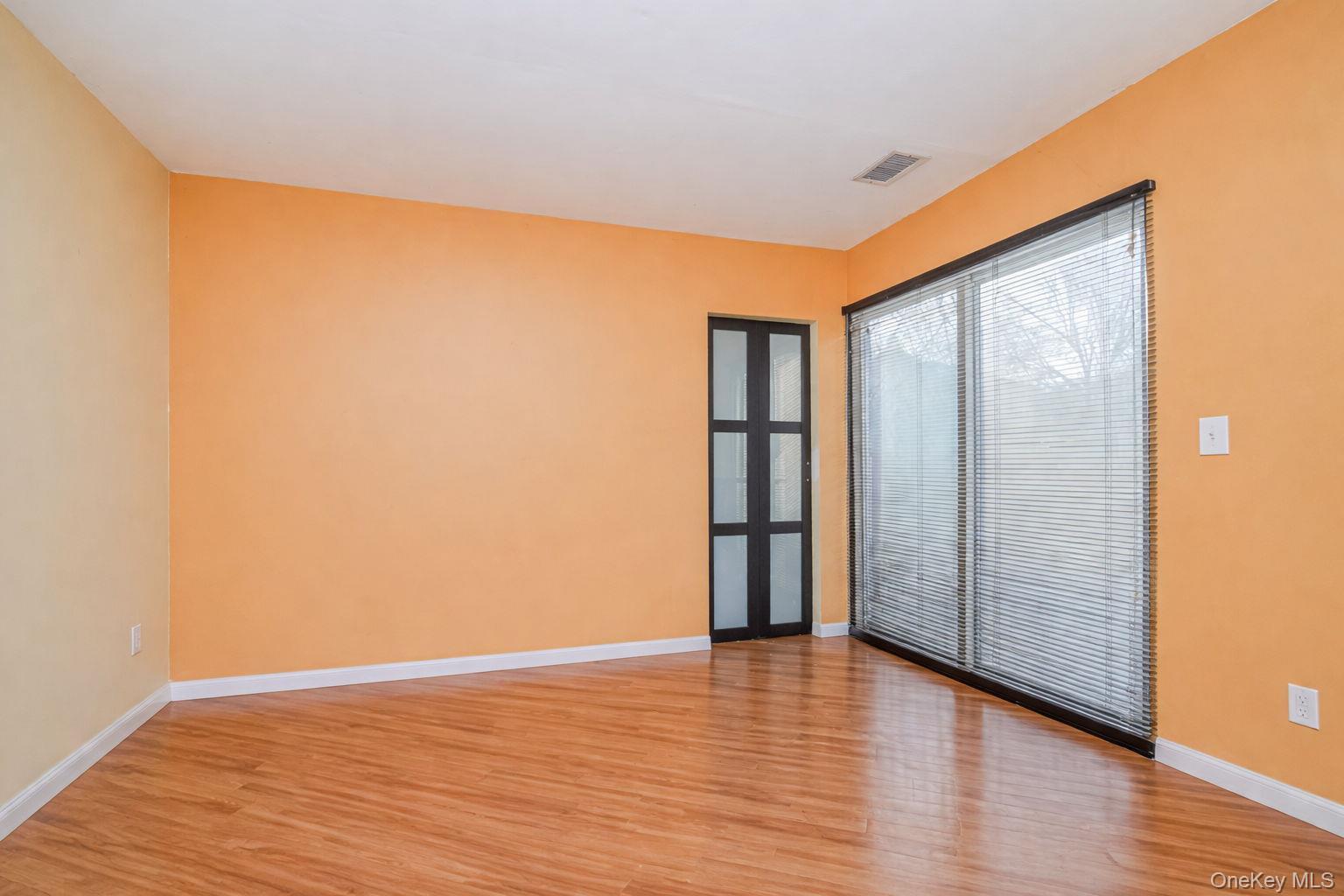 Single Family Indale Staten Island, NY 10309, MLS-983038-12