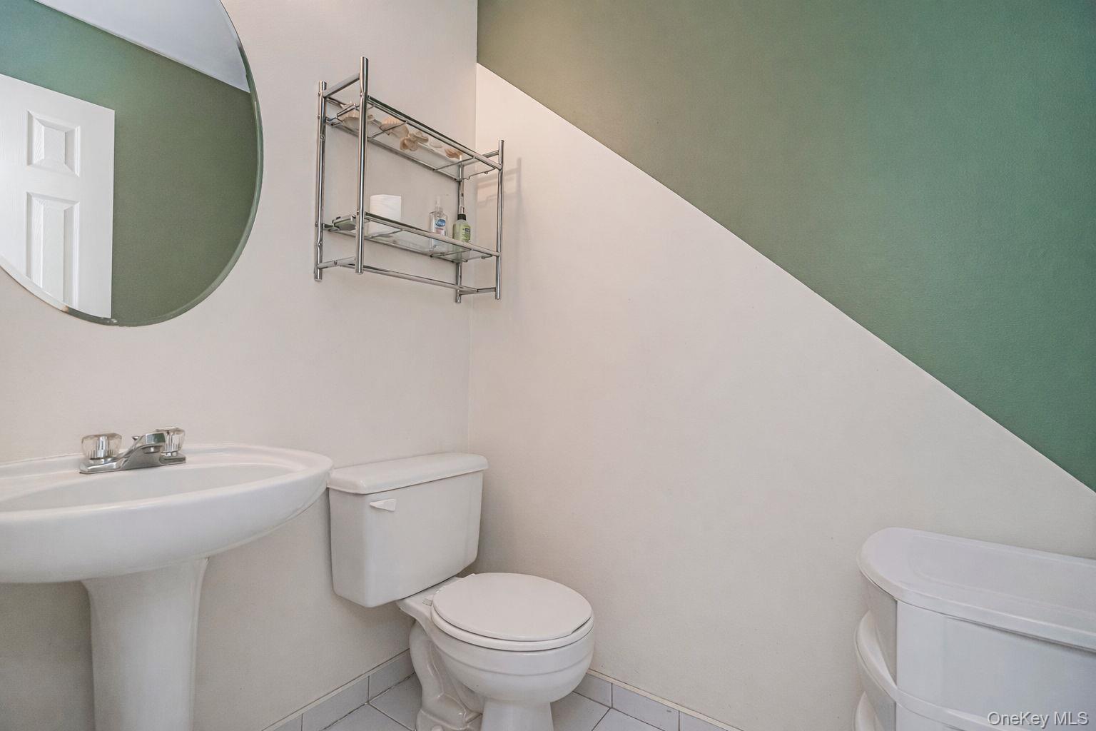 Single Family Indale Staten Island, NY 10309, MLS-983038-15