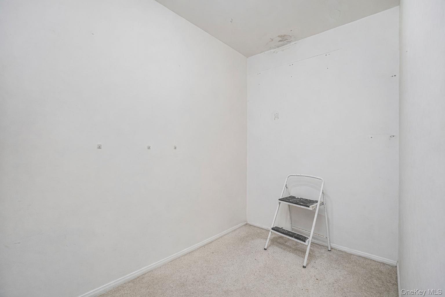 Single Family Indale Staten Island, NY 10309, MLS-983038-18