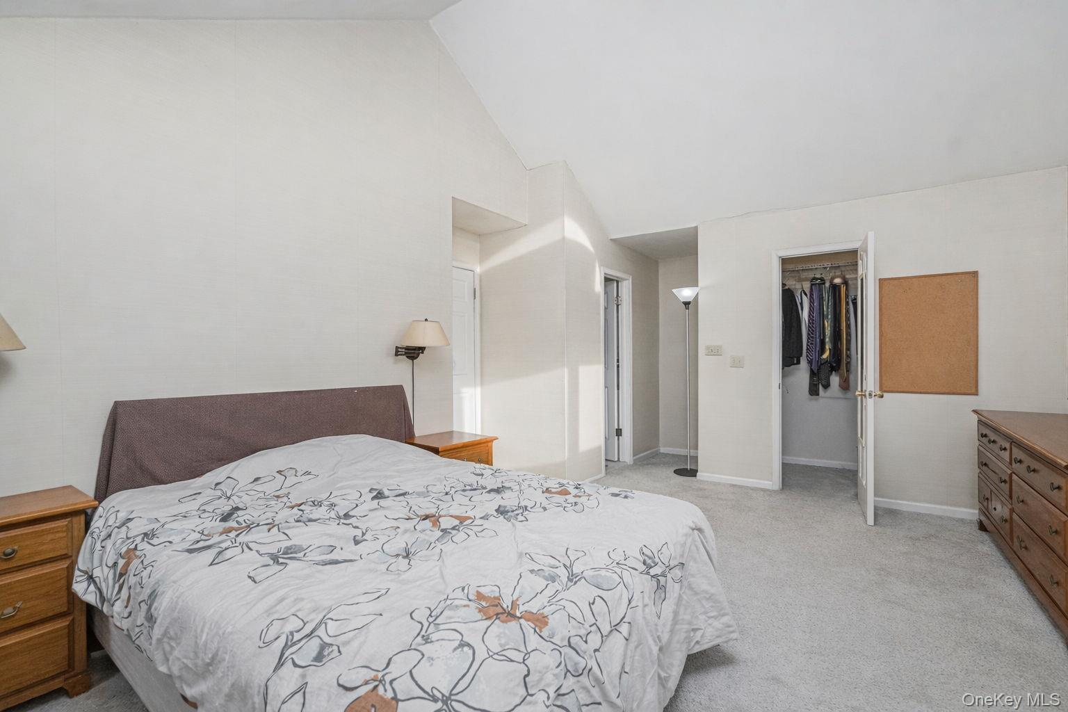 Single Family Indale Staten Island, NY 10309, MLS-983038-23