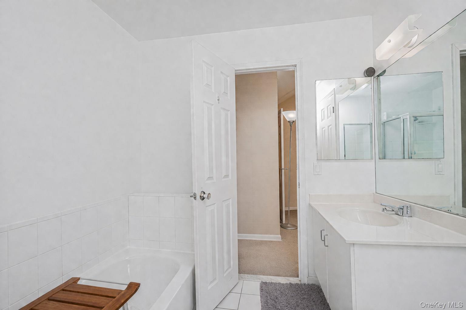 Single Family Indale Staten Island, NY 10309, MLS-983038-24