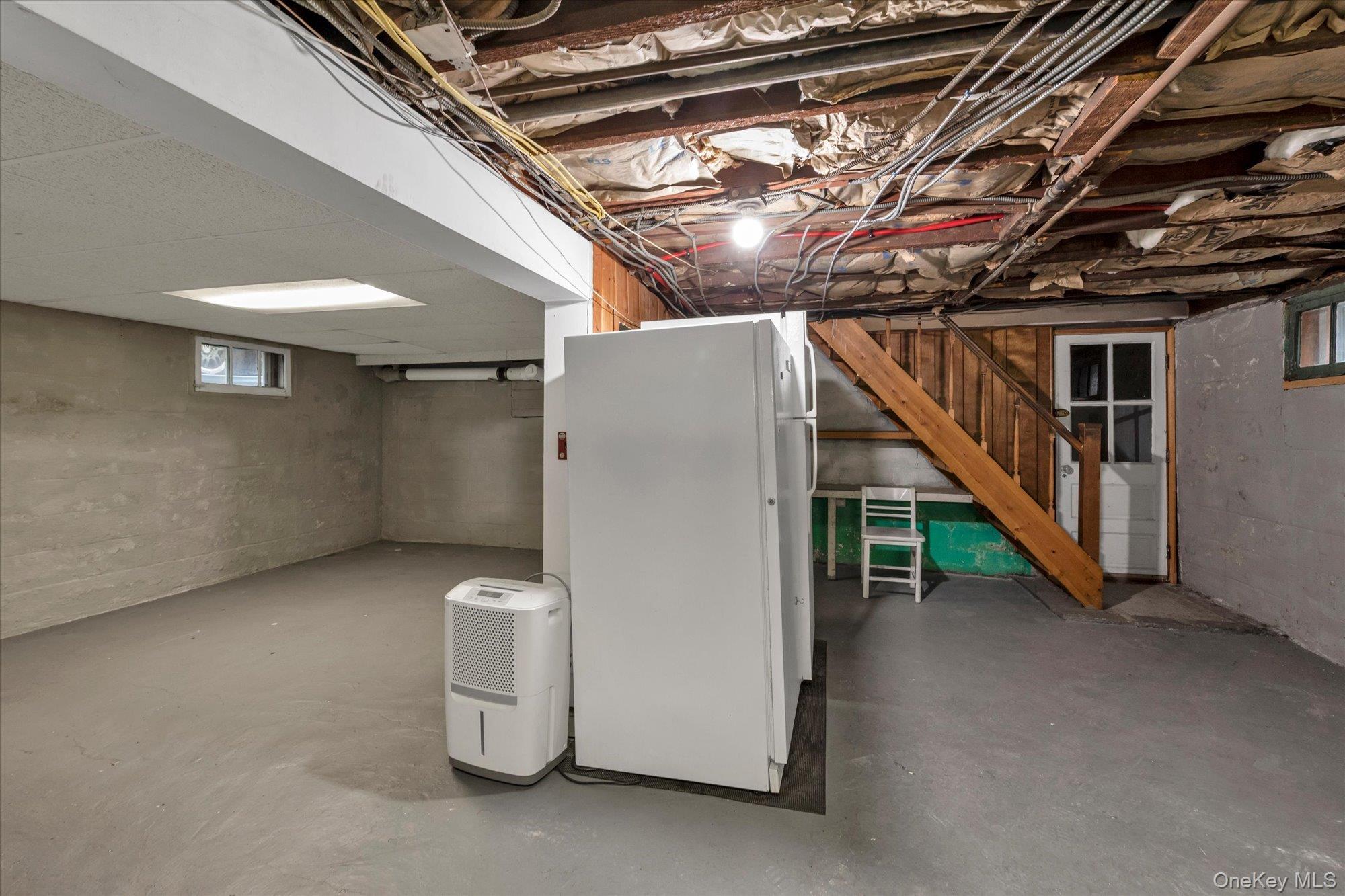 Single Family Rocklyn  Nassau County, NY 11563, MLS-983043-19