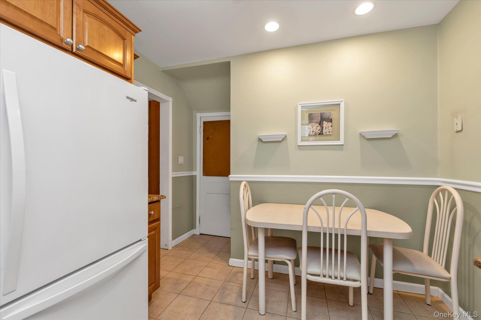 Single Family Rocklyn  Nassau County, NY 11563, MLS-983043-9