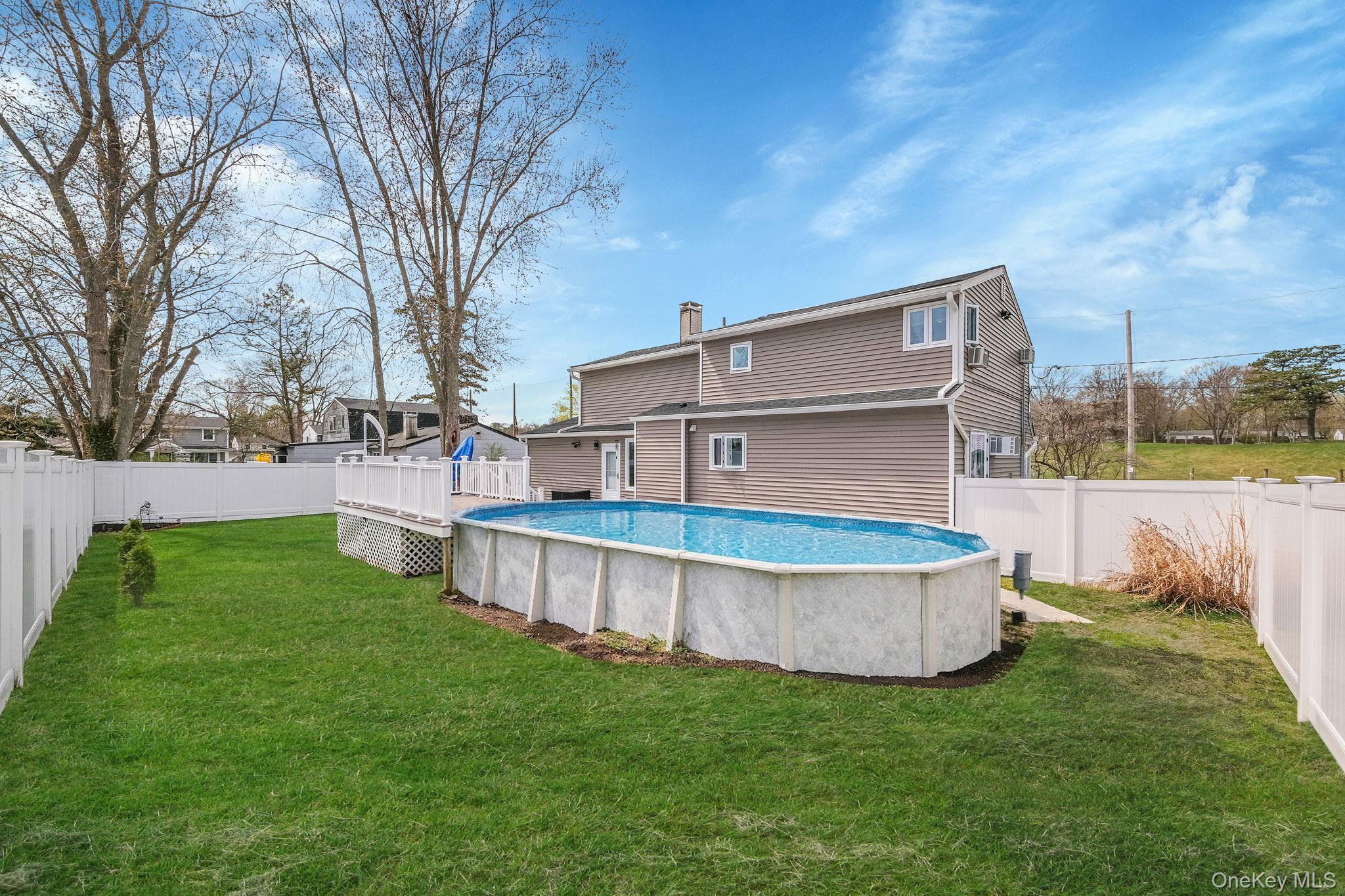 Single Family Hooper  Suffolk County, NY 11776, MLS-983047-11