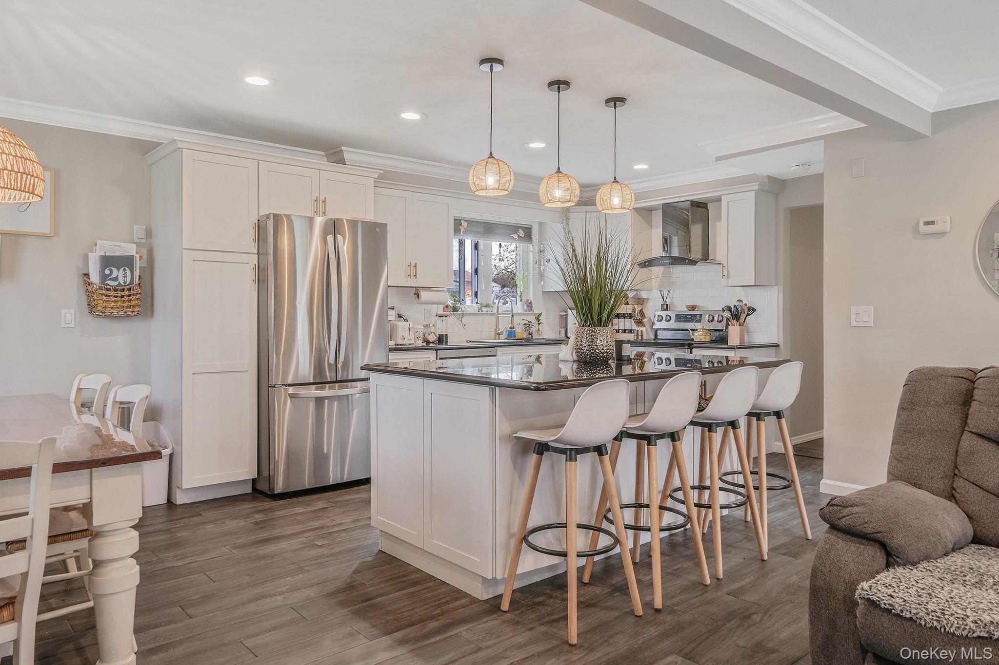 Single Family Hooper  Suffolk County, NY 11776, MLS-983047-25