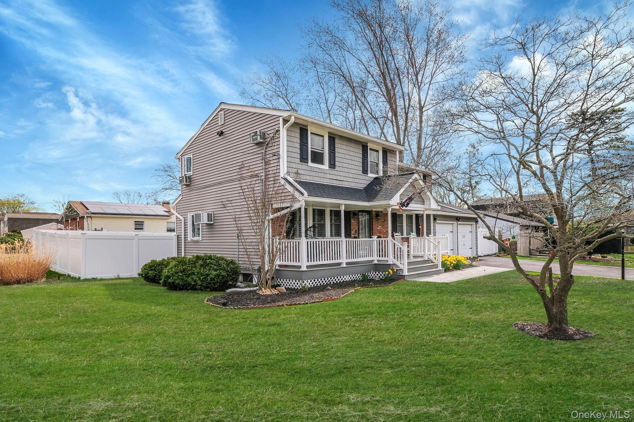 Single Family Hooper  Suffolk County, NY 11776, MLS-983047-3