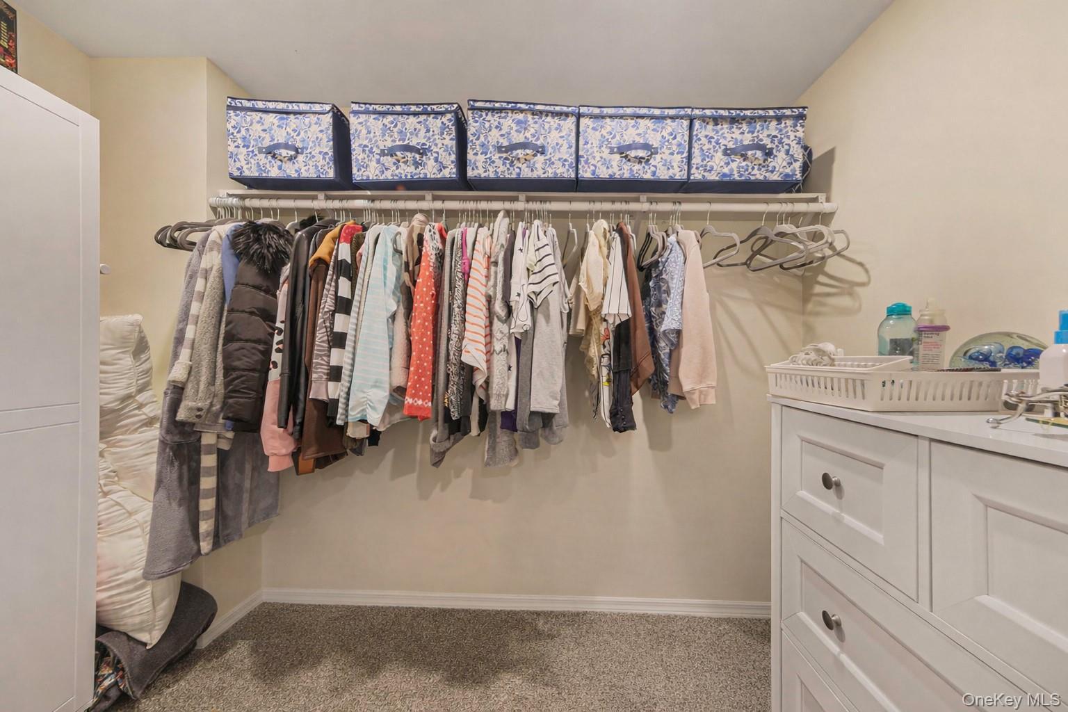 Single Family Hooper  Suffolk County, NY 11776, MLS-983047-33