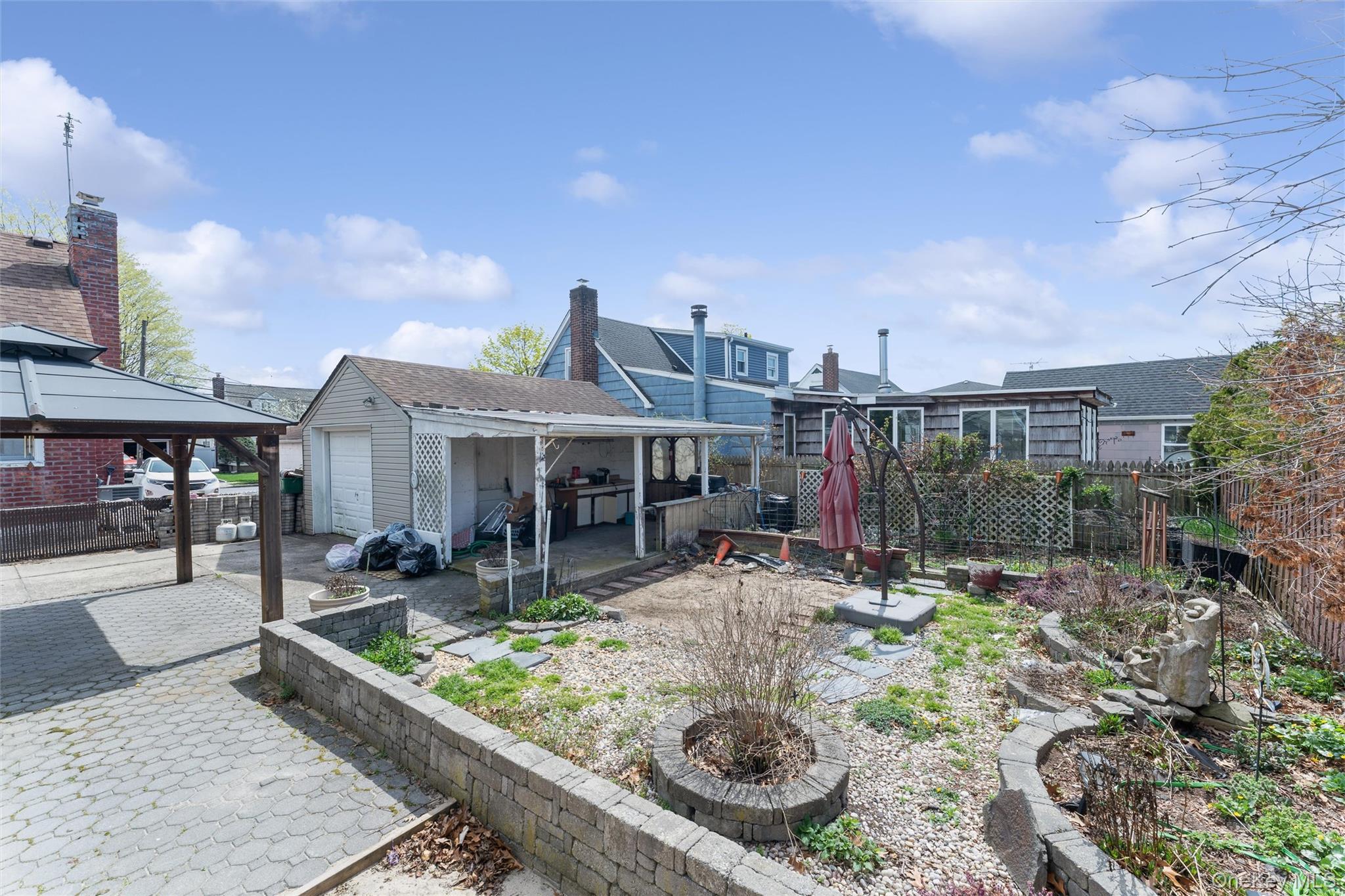 Single Family Dogwood  Nassau County, NY 11580, MLS-983056-21