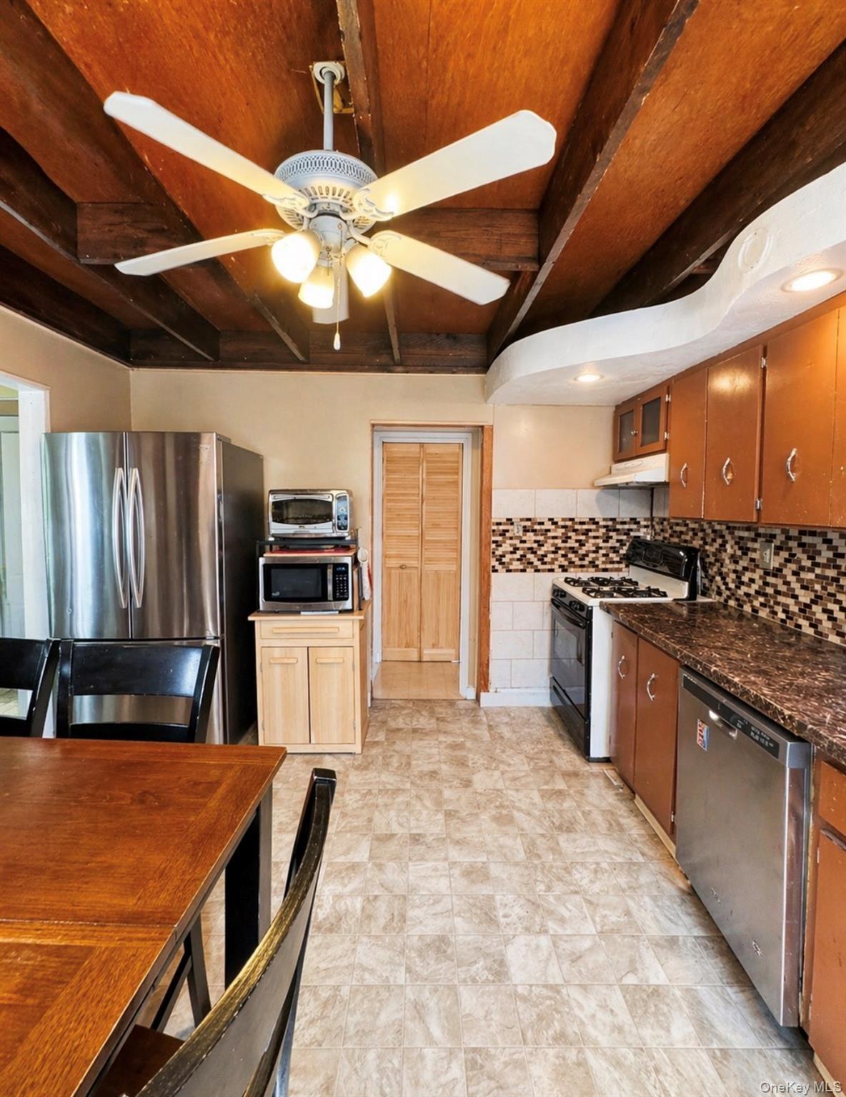 Single Family 73 Street  Queens, NY 11385, MLS-983093-23