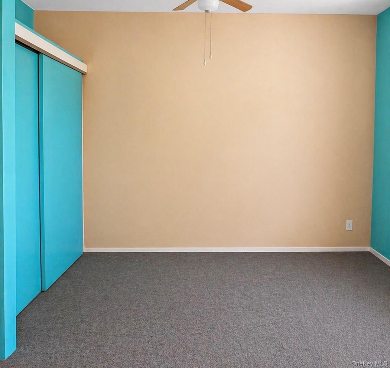 Single Family 73 Street  Queens, NY 11385, MLS-983093-30