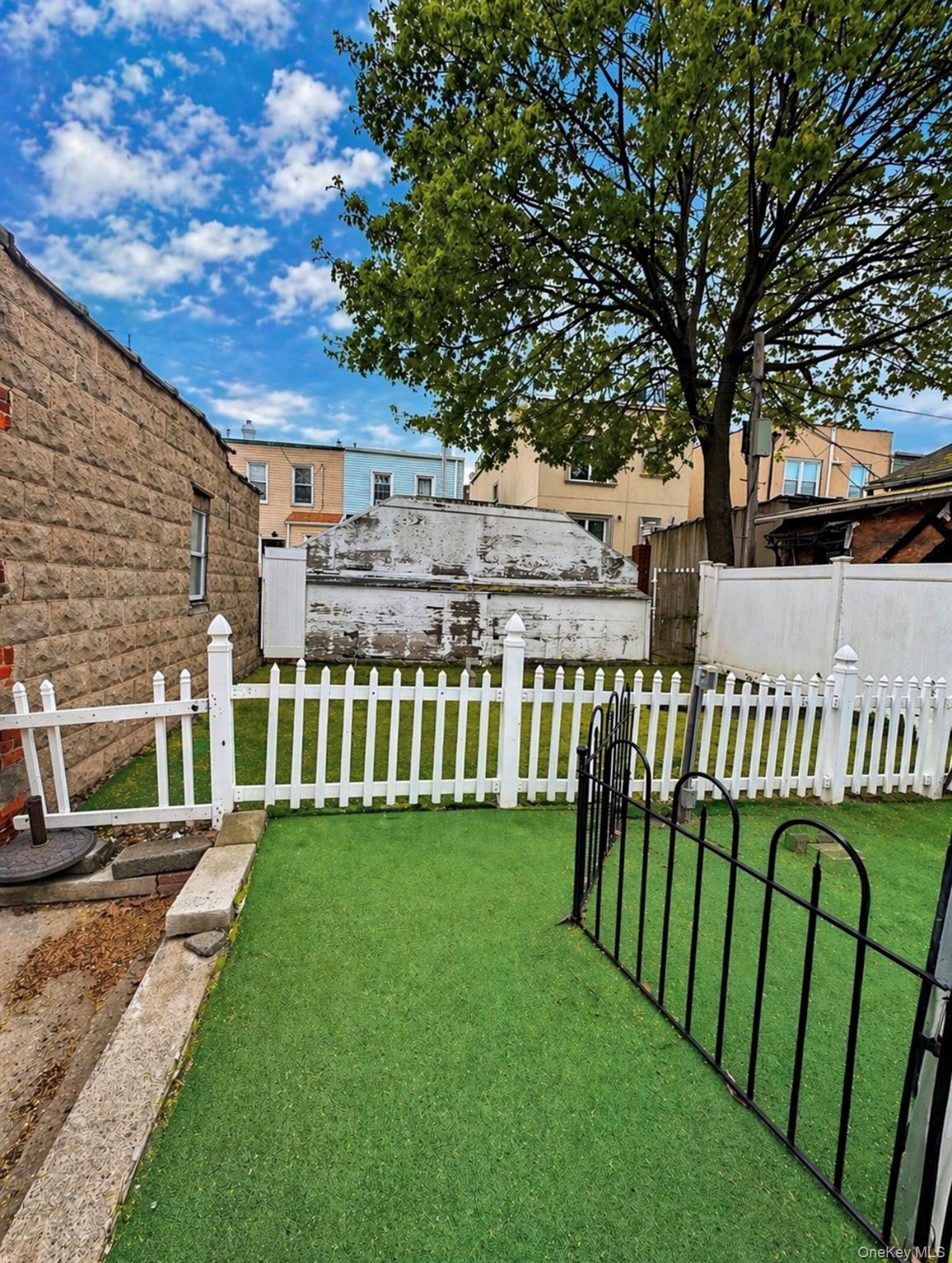 Single Family 73 Street  Queens, NY 11385, MLS-983093-42