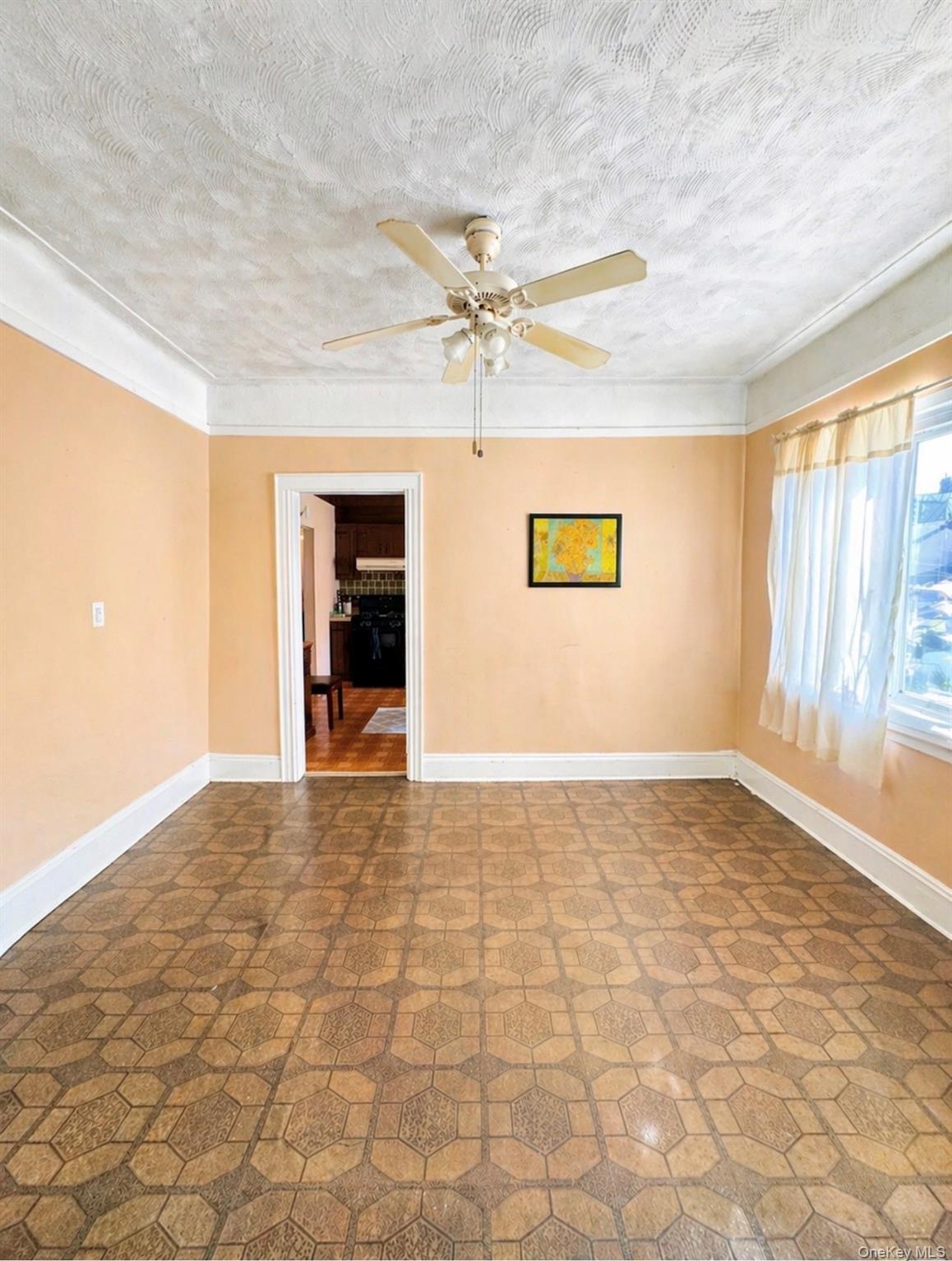 Single Family 73 Street  Queens, NY 11385, MLS-983093-9