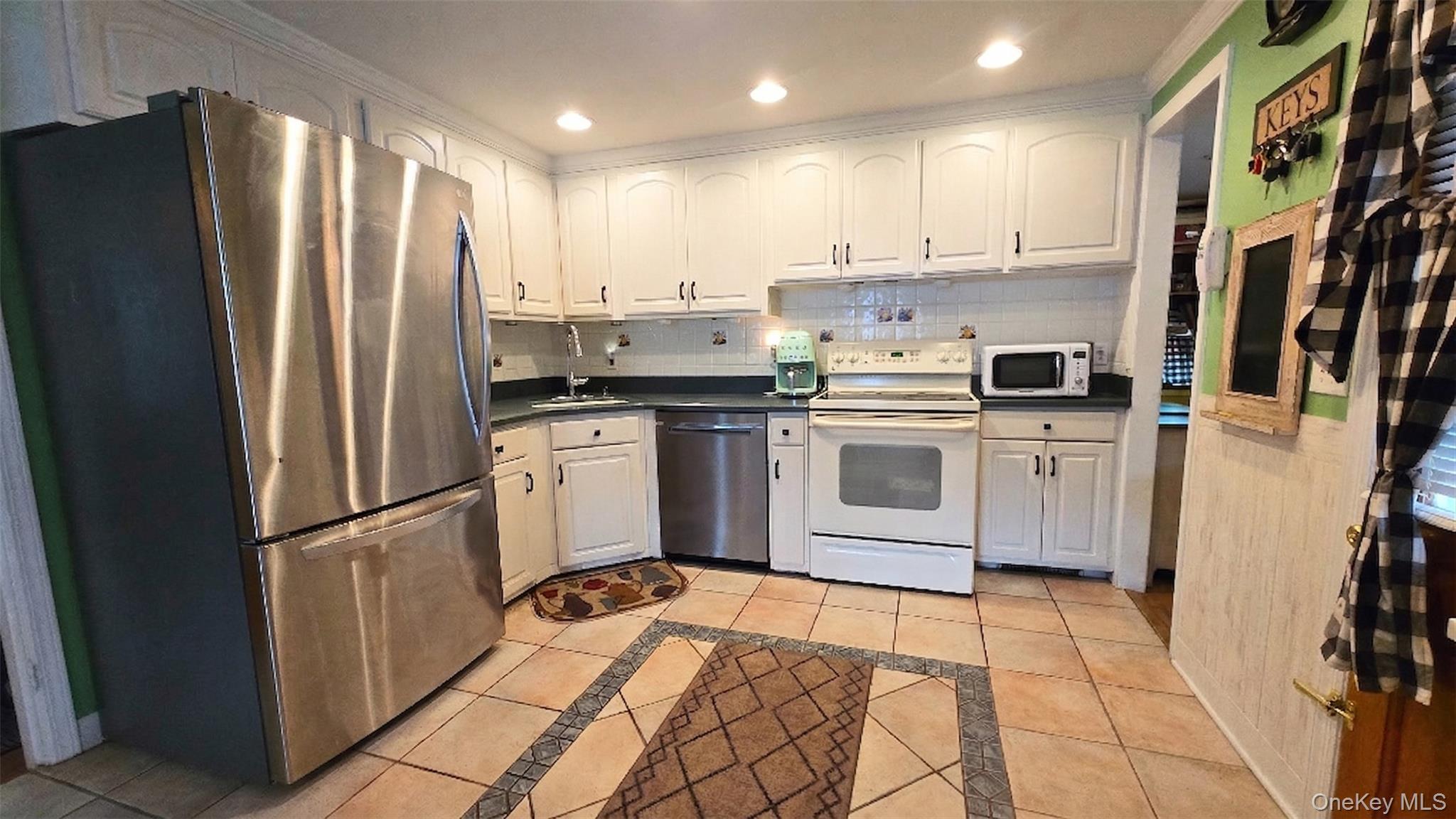 Single Family Atlantic Suffolk County, NY 11940, MLS-983101-18