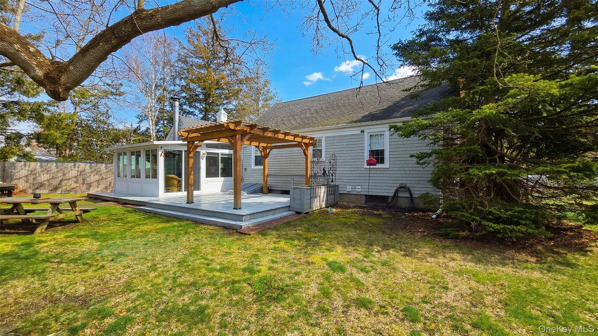 Single Family Atlantic Suffolk County, NY 11940, MLS-983101-9