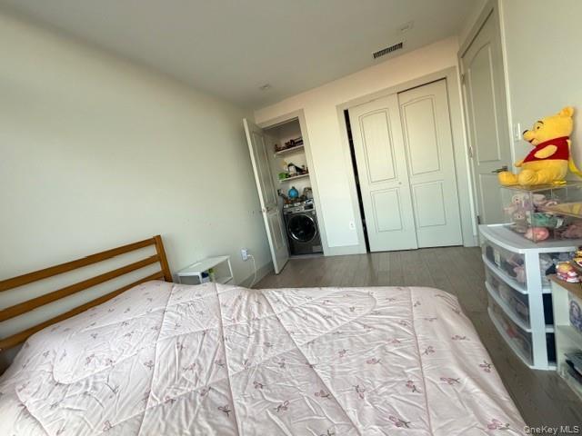 Condo Bowne  Queens, NY 11355, MLS-983104-17