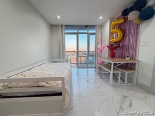 Condo Bowne  Queens, NY 11355, MLS-983104-19