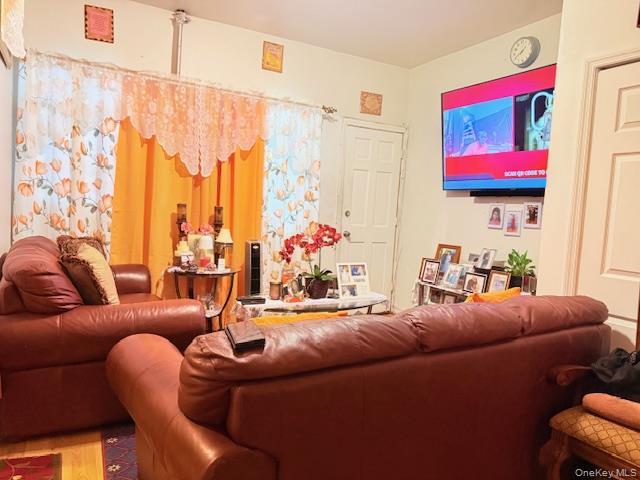 Single Family Inwood  Queens, NY 11435, MLS-983107-4